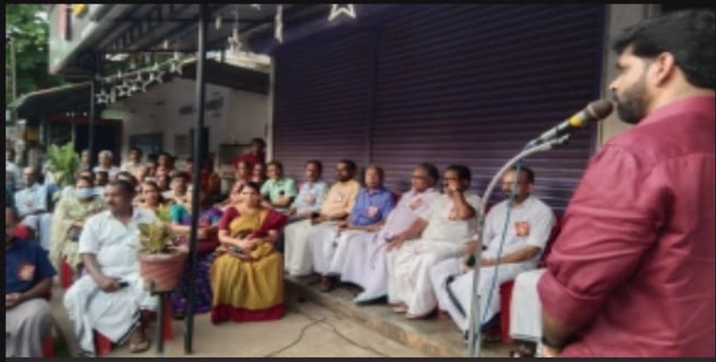 കെ. ഇമ്പിച്ചി മമ്മിക്ക് ഉള്ളിയേരി വികാര നിര്‍ഭരമായി വിട നല്‍കി