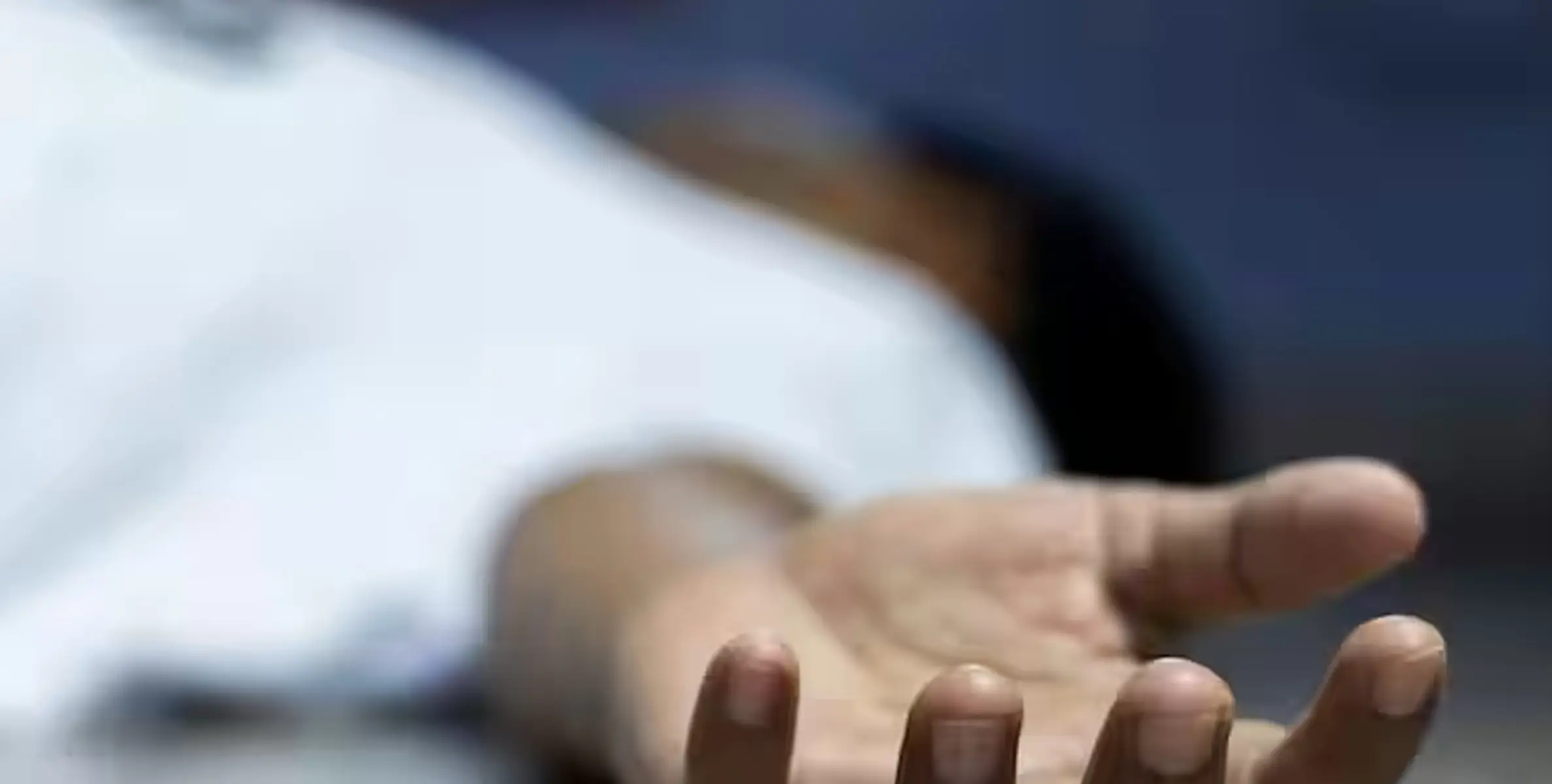 യുവതി തൂങ്ങി മരിച്ച നിലയില്‍; കുട്ടികളുടെ മൊഴിയില്‍ ഭര്‍ത്താവ് അറസ്റ്റില്‍.