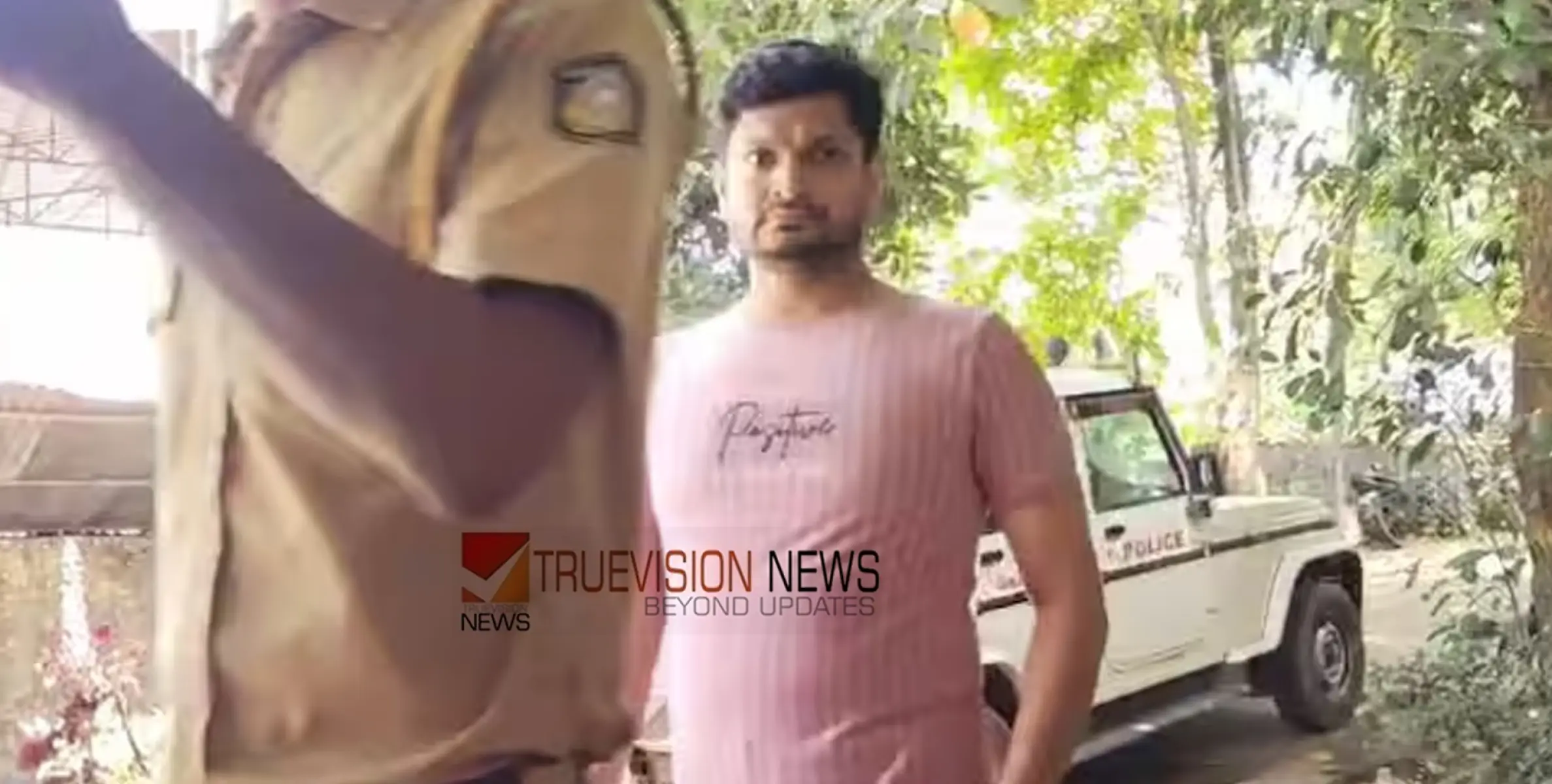  കെഎസ്ആർടിസി ബസിൽ  യുവതിക്കെതിരെ ലൈംഗികാതിക്രമം; കോഴിക്കോട് സ്വദേശിയായ ബാങ്ക് ഉദ്യോഗസ്ഥൻ അറസ്റ്റിൽ 