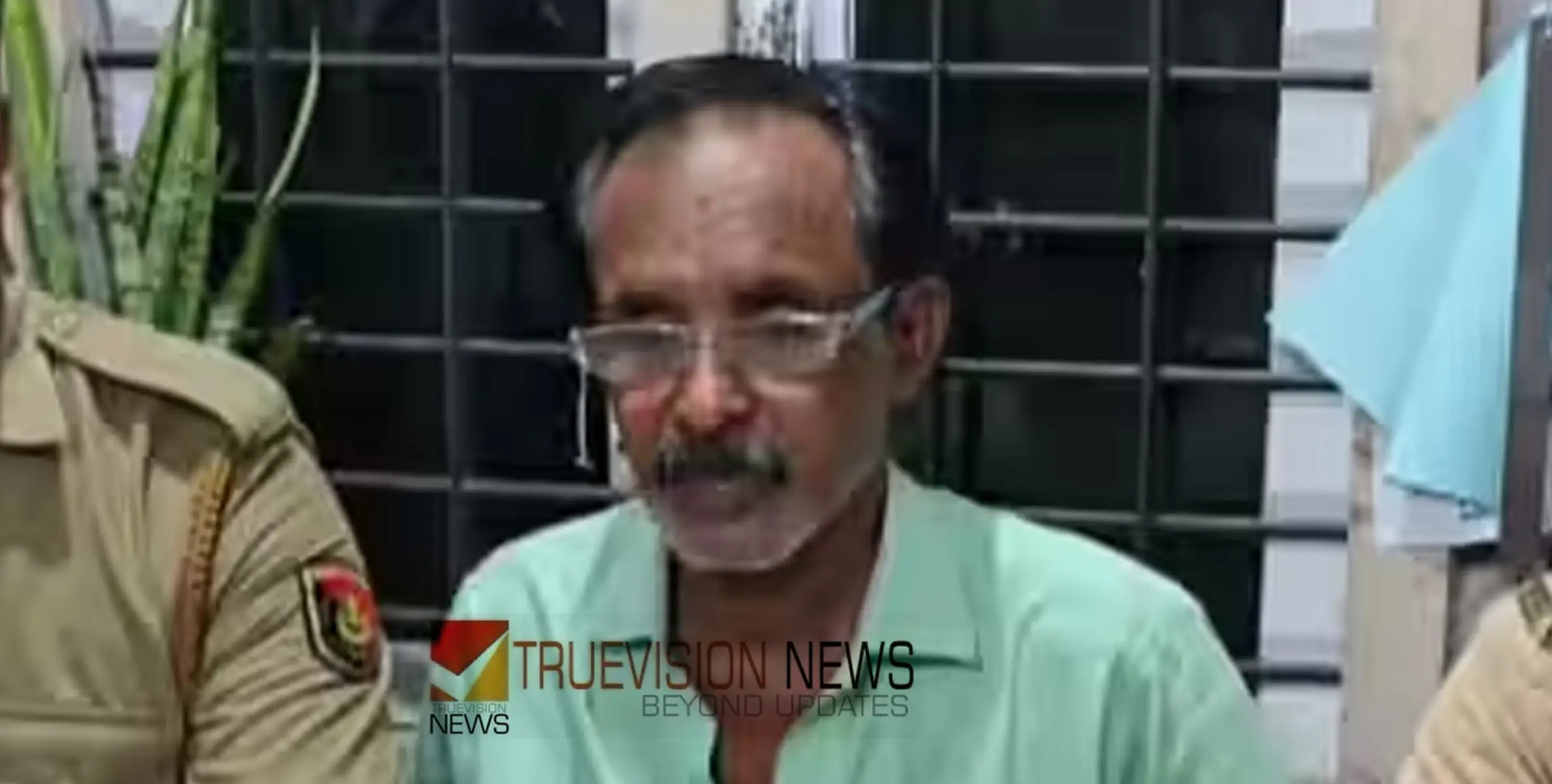 അനധികൃത മദ്യവില്‍പ്പന; ആറ് ലിറ്റര്‍ വിദേശമദ്യവുമായി 62-കാരൻ പിടിയിൽ