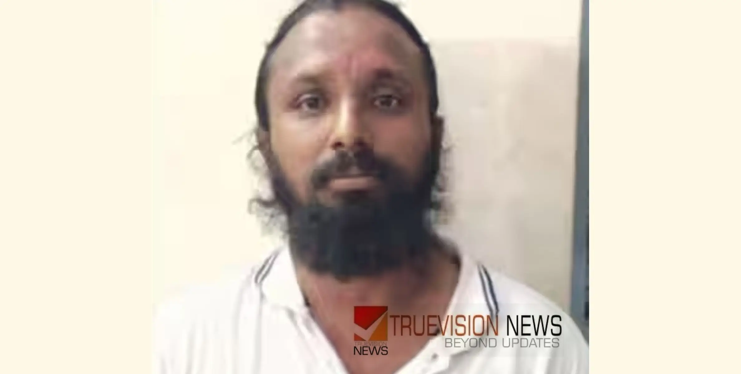 കല്ലുമ്മക്കായും കക്കയിറച്ചിയും കൂടെ  വിൽപ്പനക്കായി സൂക്ഷിച്ച ഹാഷിഷ് ഓയിലും; പരിശോധനക്കിടെ യുവാവ് പിടിയിൽ