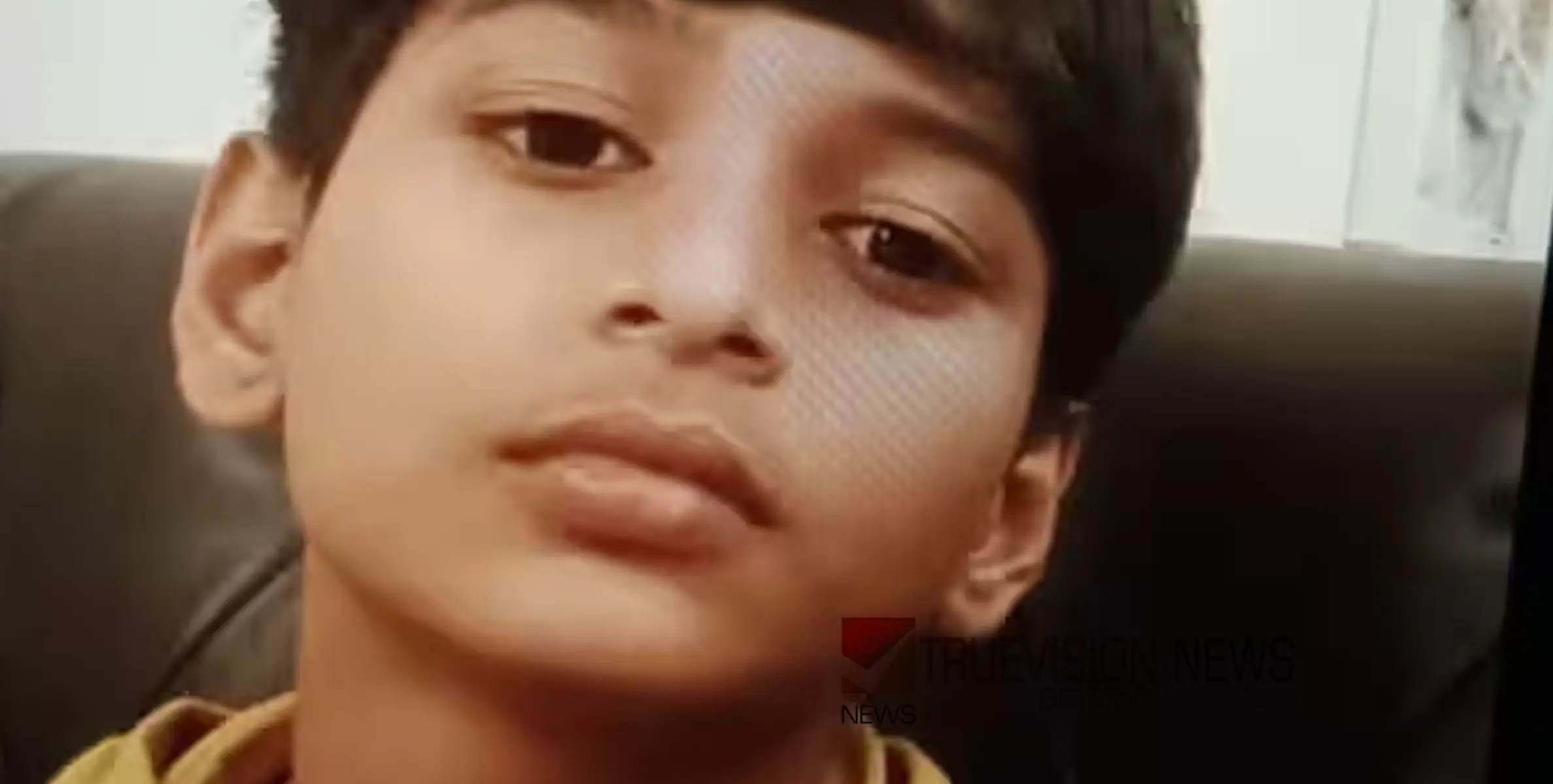 ഗാനമേളയ്ക്ക് പോകരുതെന്ന് വീട്ടുകാര്‍ വിലക്കി; ഒമ്പതാം ക്ലാസുകാരന്‍ തൂങ്ങിമരിച്ച നിലയില്‍