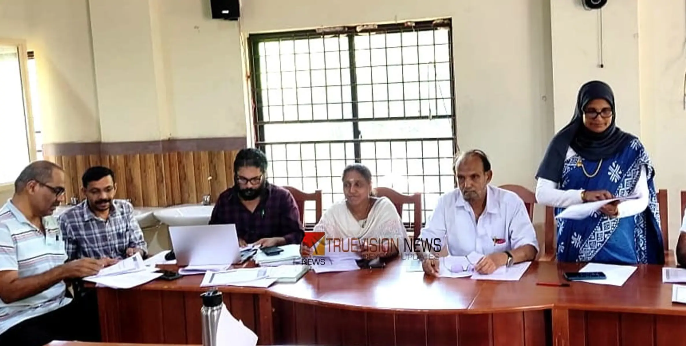 ആരോഗ്യ മേഖലക്ക് ഊന്നൽ; ആയഞ്ചേരിയിൽ 30 കോടി രൂപയുടെ ബജറ്റിന് അംഗീകാരം