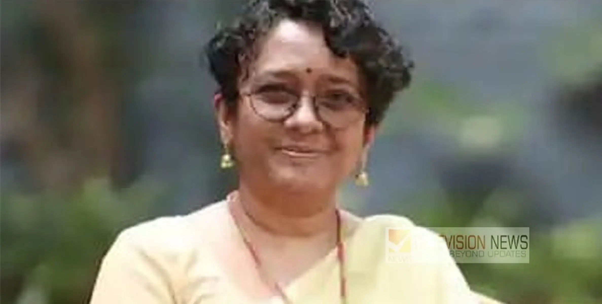 കറുപ്പിന് എന്താണ് കുഴപ്പം..?,  സംസ്ഥാന ചീഫ് സെക്രട്ടറിക്ക് നേരെയും വ‍‍ര്‍ണ്ണ വിവേചനം ;  ശാരദ മുരളീധരന് പിന്തുണയുമായി സോഷ്യൽ മീഡിയ 