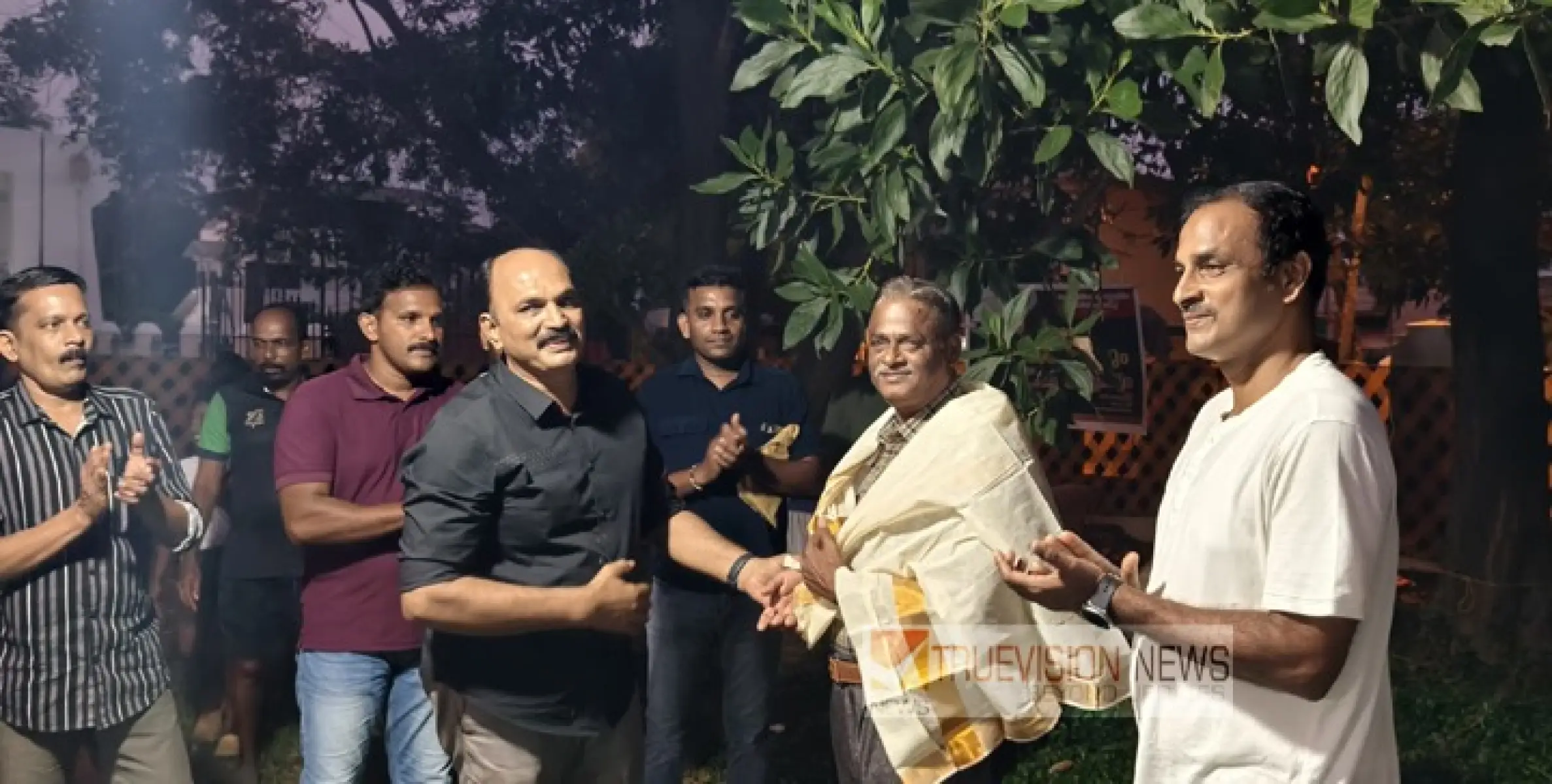 മത സൗഹാർദത്തിൻ്റെ നേർക്കാഴ്ചയായി മാഹി ഇൻഡോർ സ്റ്റേഡിയം മോർണിംഗ് ബാച്ചിൻ്റെ  സമൂഹ നോമ്പുതുറയും,  സ്നേഹവിരുന്നും   