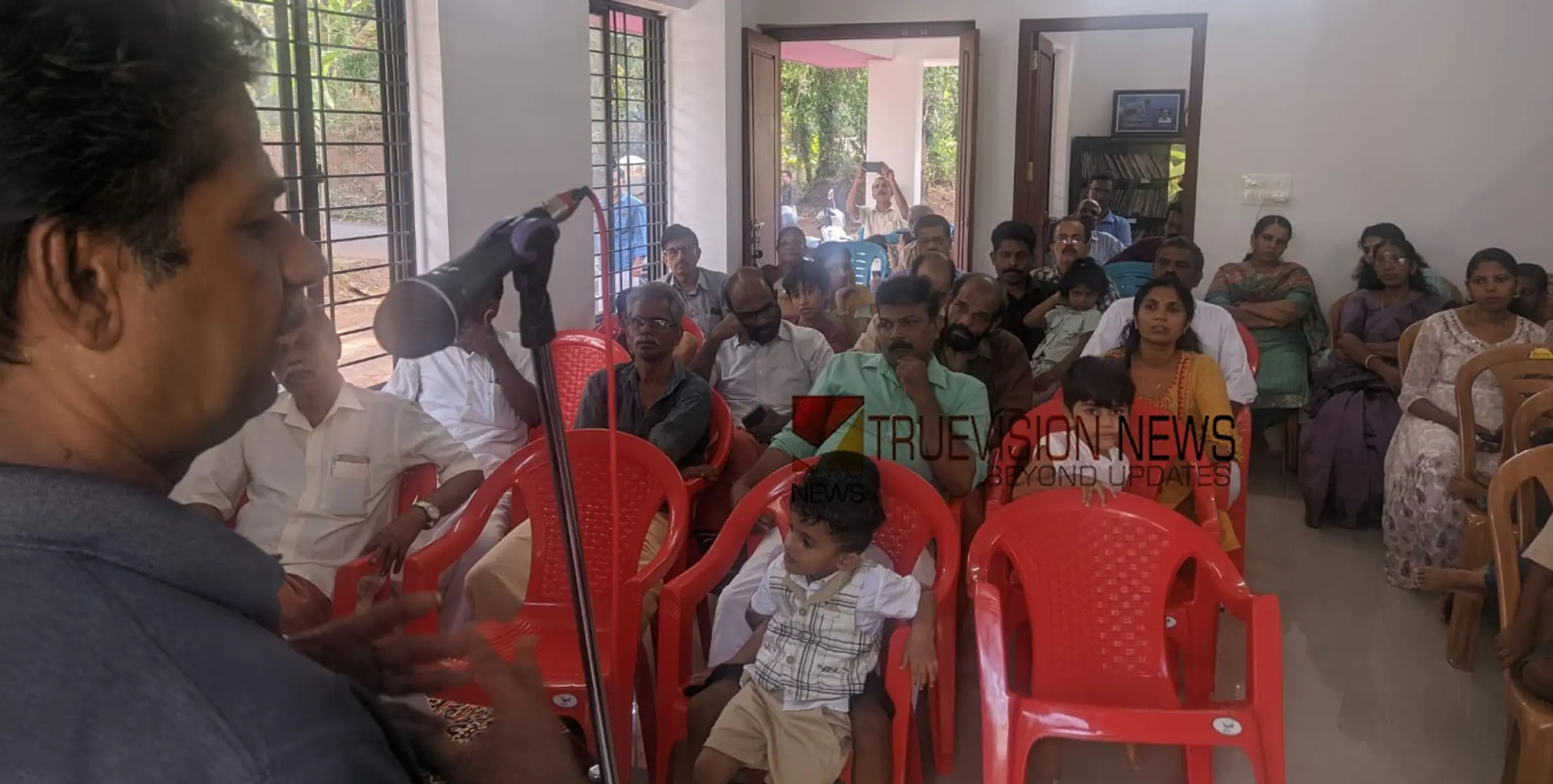 അപകട ലഹരിയും ജീവിത ലഹരി; ബോധവൽക്കരണ ക്ലാസ് സംഘടിപ്പിച്ച് പാലയാട് ദേശീയ വായനശാല 