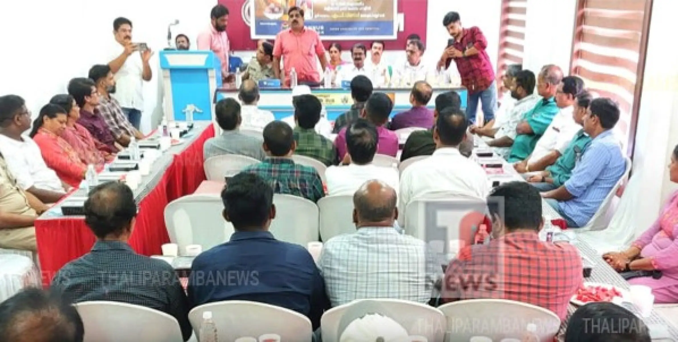 തളിപ്പറമ്പ് പ്രസ് ഫോറം സംഘടിപ്പിച്ച ഇഫ്താർ സംഗമം വിഐപി സംഗമമായി മാറി