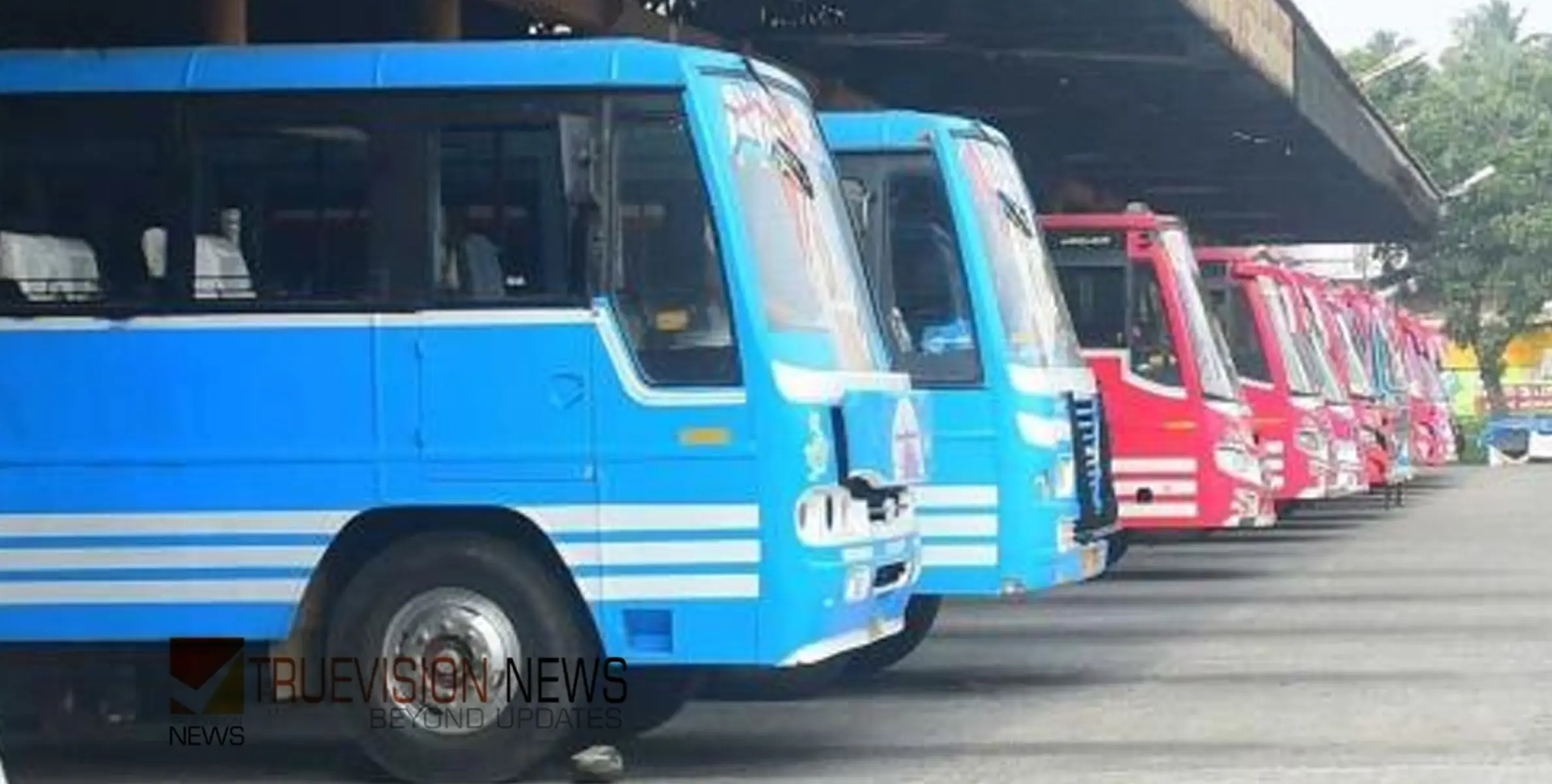 വിദ്യാർത്ഥികളുടെ യാത്രാ നിരക്ക് വർധിപ്പിക്കണം; സംസ്ഥാനത്ത് സ്വകാര്യ ബസുടമകൾ സമരത്തിലേക്ക്