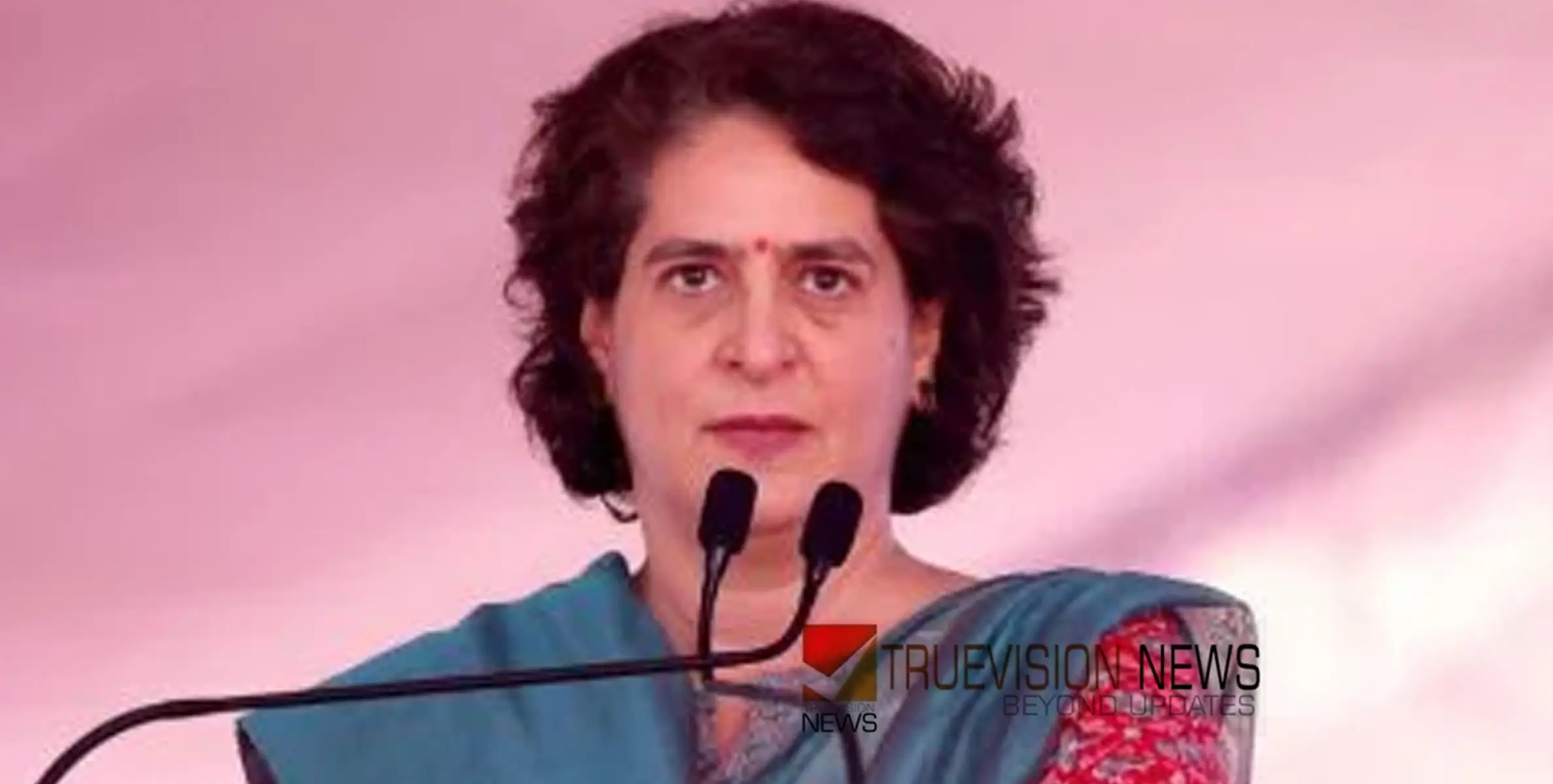 ദുരന്തബാധിതർ ജീവിതത്തിലേക്ക് തിരിച്ചെത്തും; 'ടൗൺഷിപ്പ് നിർമ്മാണം പൂർത്തിയാകും വരെ കൂടെ ഉണ്ടാകും'- പ്രിയങ്ക ഗാന്ധി