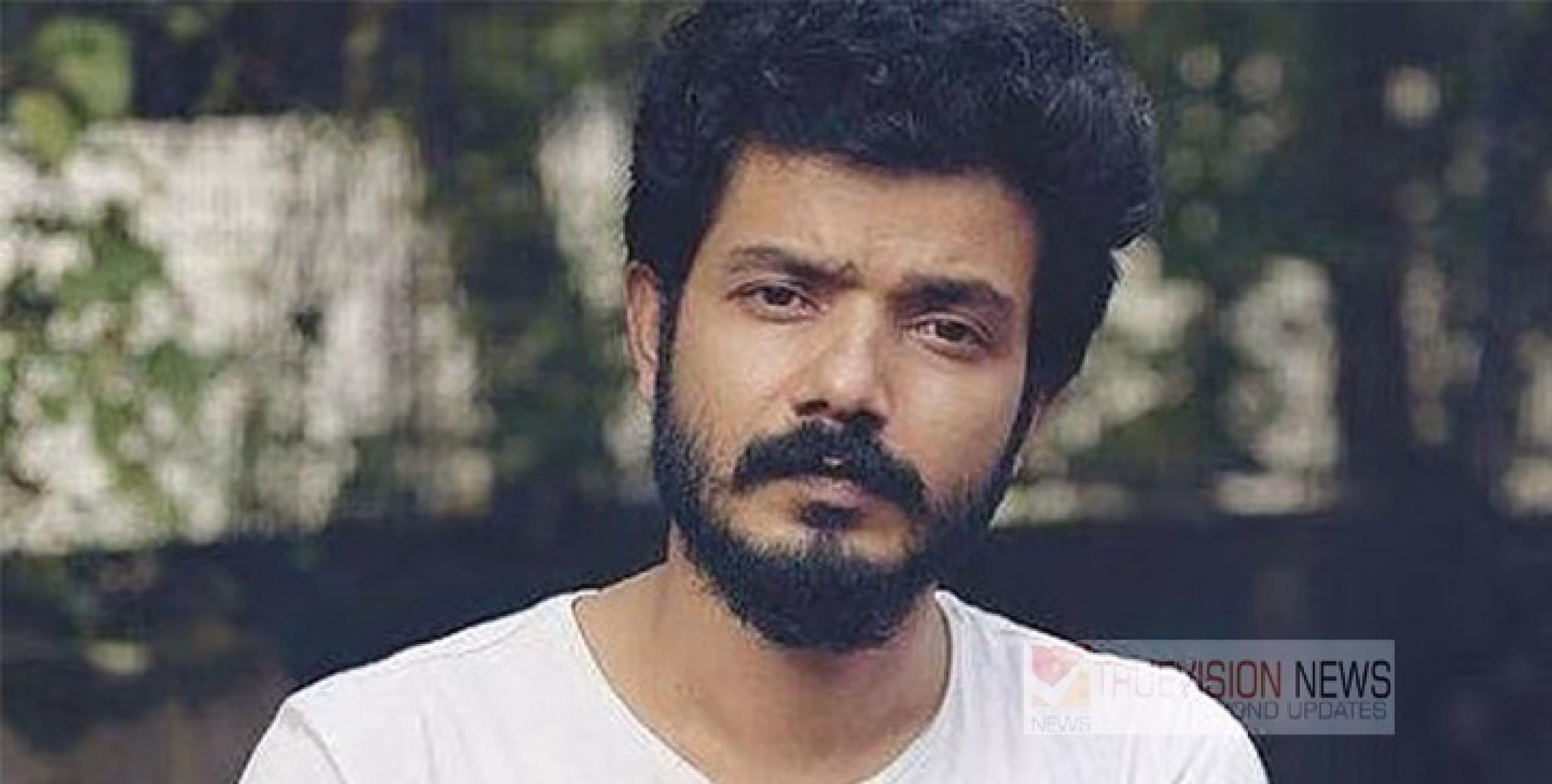 'എക്സൈസ് അറസ്റ്റ് ചെയ്യാൻ സാധ്യത ; കഞ്ചാവ് കേസുമായി ബന്ധപ്പെട്ട് മുൻകൂർ ജാമ്യം തേടി ശ്രീനാഥ് ഭാസി 