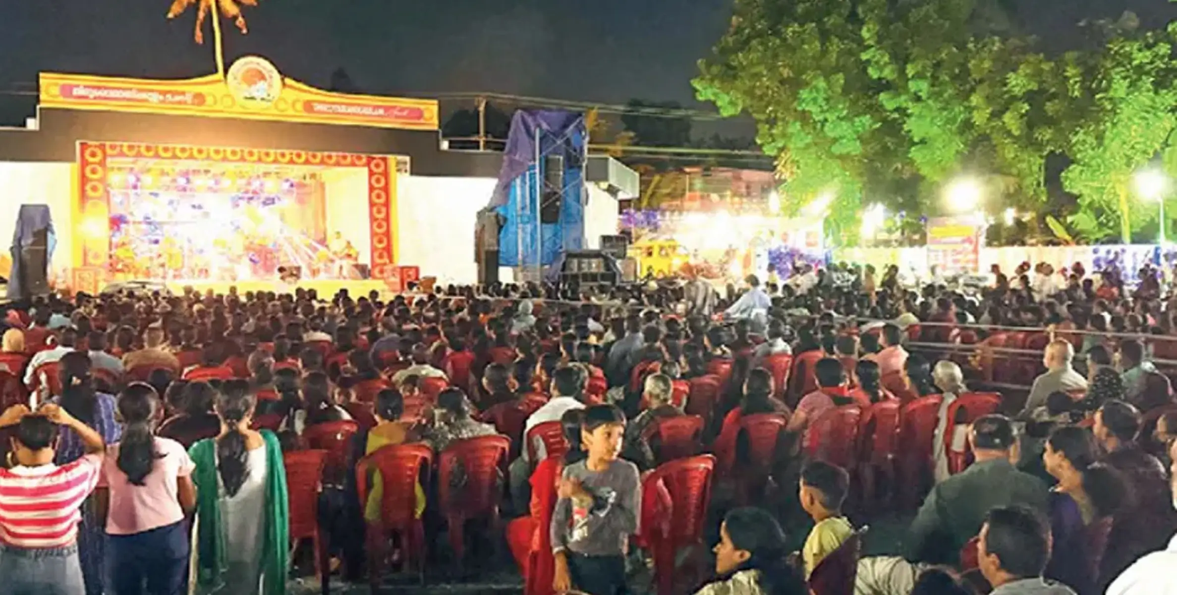 തിരുവൈരാണിക്കുളം ഫെസ്റ്റിൽ വൻ തിരക്ക്