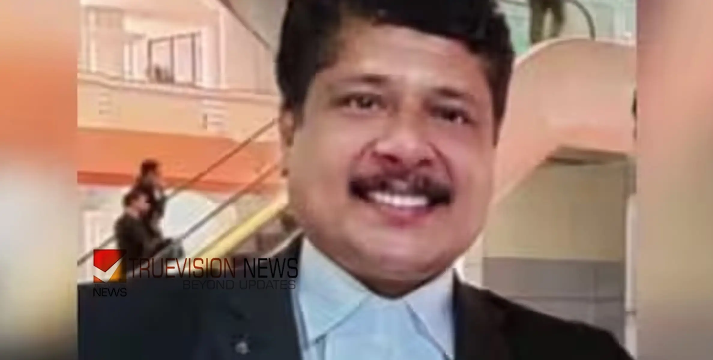 തലതാഴ്ത്തി മാപ്പ് പറഞ്ഞ് വീഡിയോ, പിന്നാലെ ആത്മഹത്യ; മനുവിന്റെ മൃതദേഹം കണ്ടത് ജൂനിയർ അഭിഭാഷകർ
