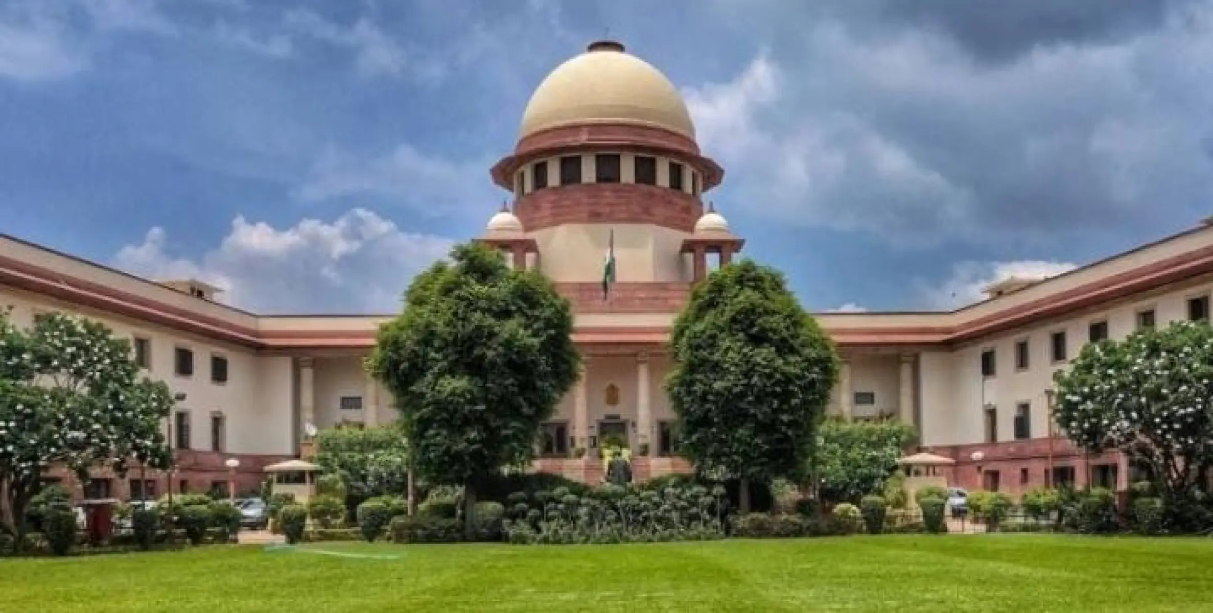 പഹൽഗാം ഭീകരാക്രമണവുമായി ബന്ധപ്പെട്ട ഹർജി; ‘സേനയുടെ മനോവീര്യം കെടുത്തുകയാണോ?’ രൂക്ഷമായി വിമർശിച്ച് സുപ്രിംകോടതി