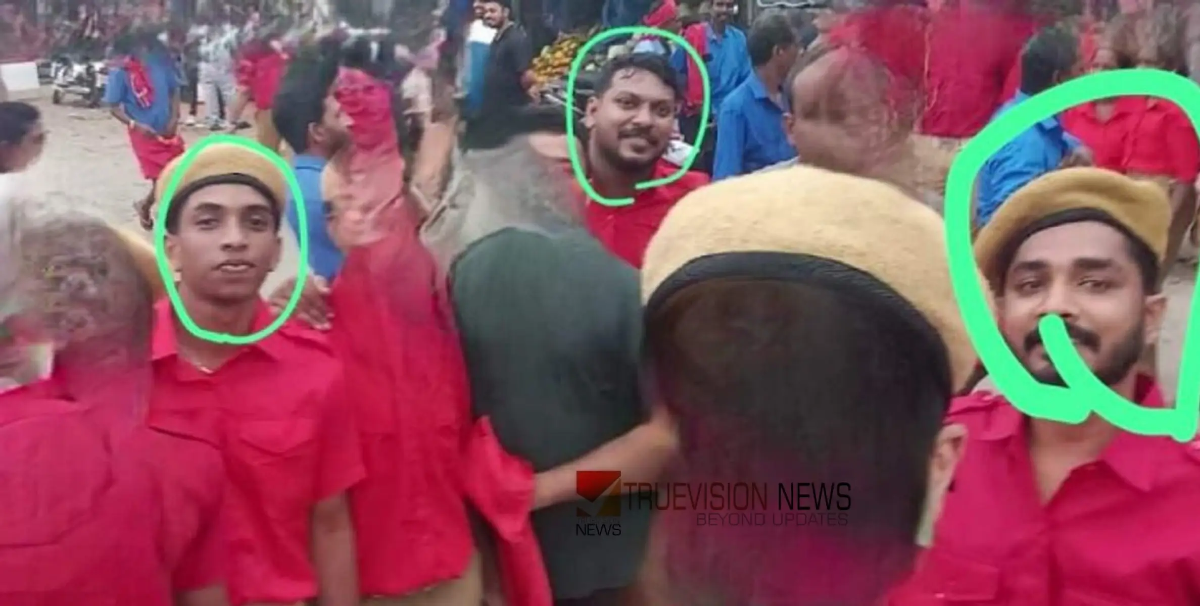 മാരകായുധങ്ങളുമായെത്തി ക്ഷേത്രം ആക്രമിച്ചത് ഡിവൈഎഫ്ഐ പ്രവര്‍ത്തകര്‍; മേഖല സെക്രട്ടറിയടക്കം 7 പേര്‍ പിടിയില്‍