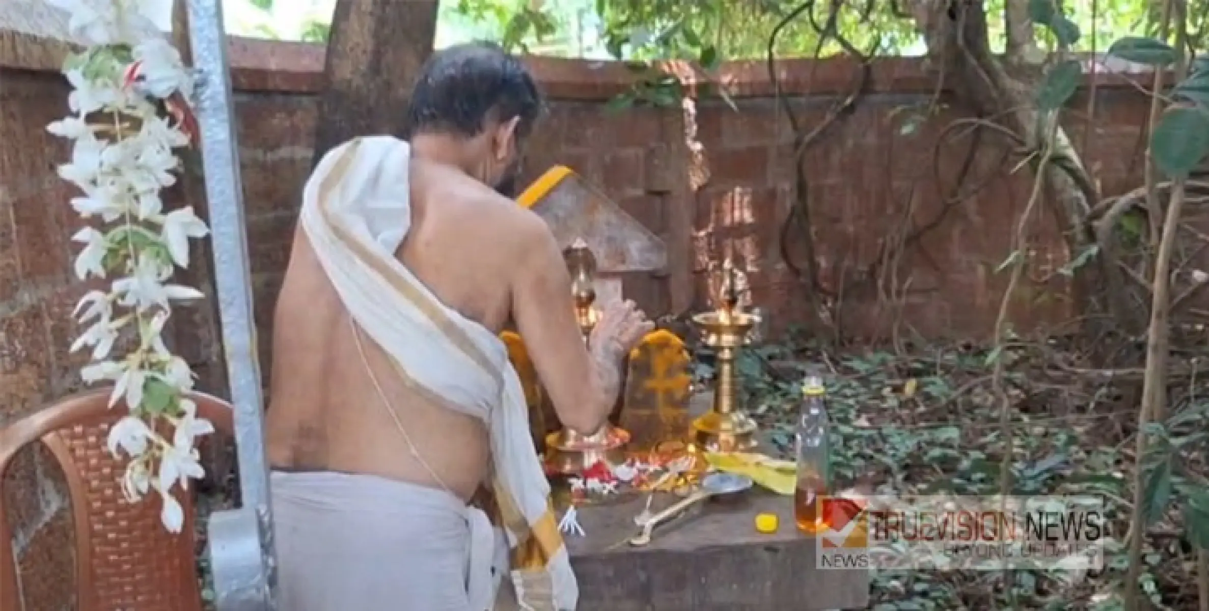 ന്യൂമാഹി പെരിങ്ങാടി ശ്രീ കാഞ്ഞിരമുള്ള പറമ്പ് ക്ഷേത്രത്തിൽ  ആയില്യം നാൾ ആഘോഷം