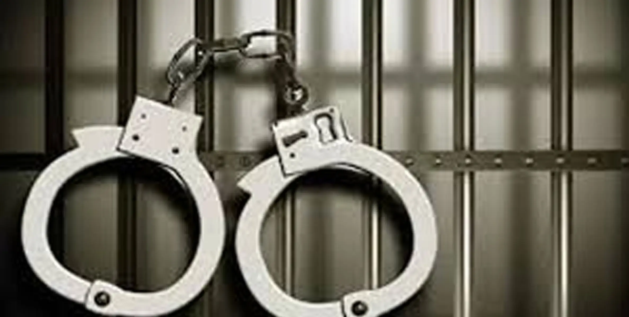 ‌പെരിയാറിൽ നിന്ന് അനധികൃത മണൽ കടത്ത്: 2 പേർ പിടിയിൽ
