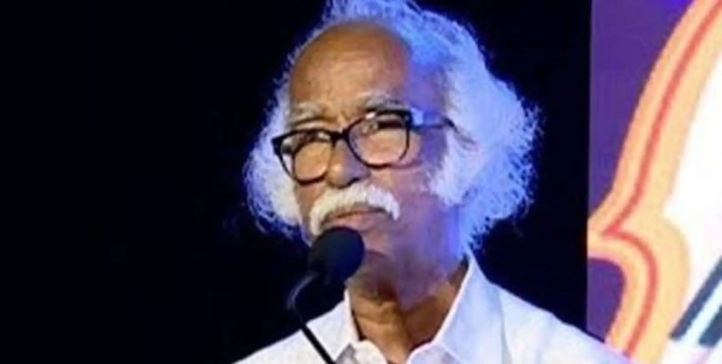 എന്റെ കേരളം: പ്രായത്തെ സ്മാഷ് ചെയ്ത് മന്ത്രി രാമചന്ദ്രന്‍ കടന്നപ്പള്ളി