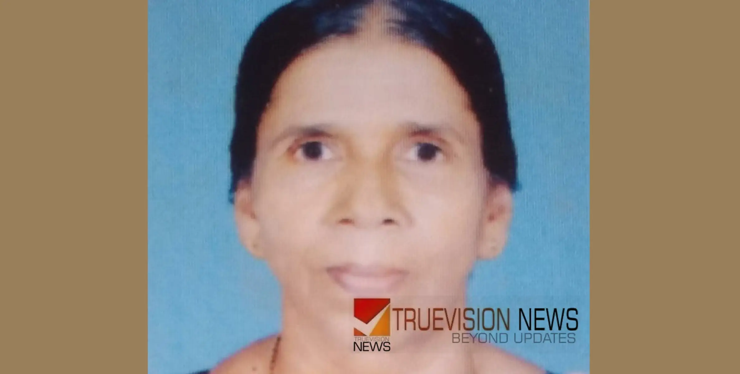തുണ്ടിപ്പറമ്പത്ത് ദേവി അന്തരിച്ചു