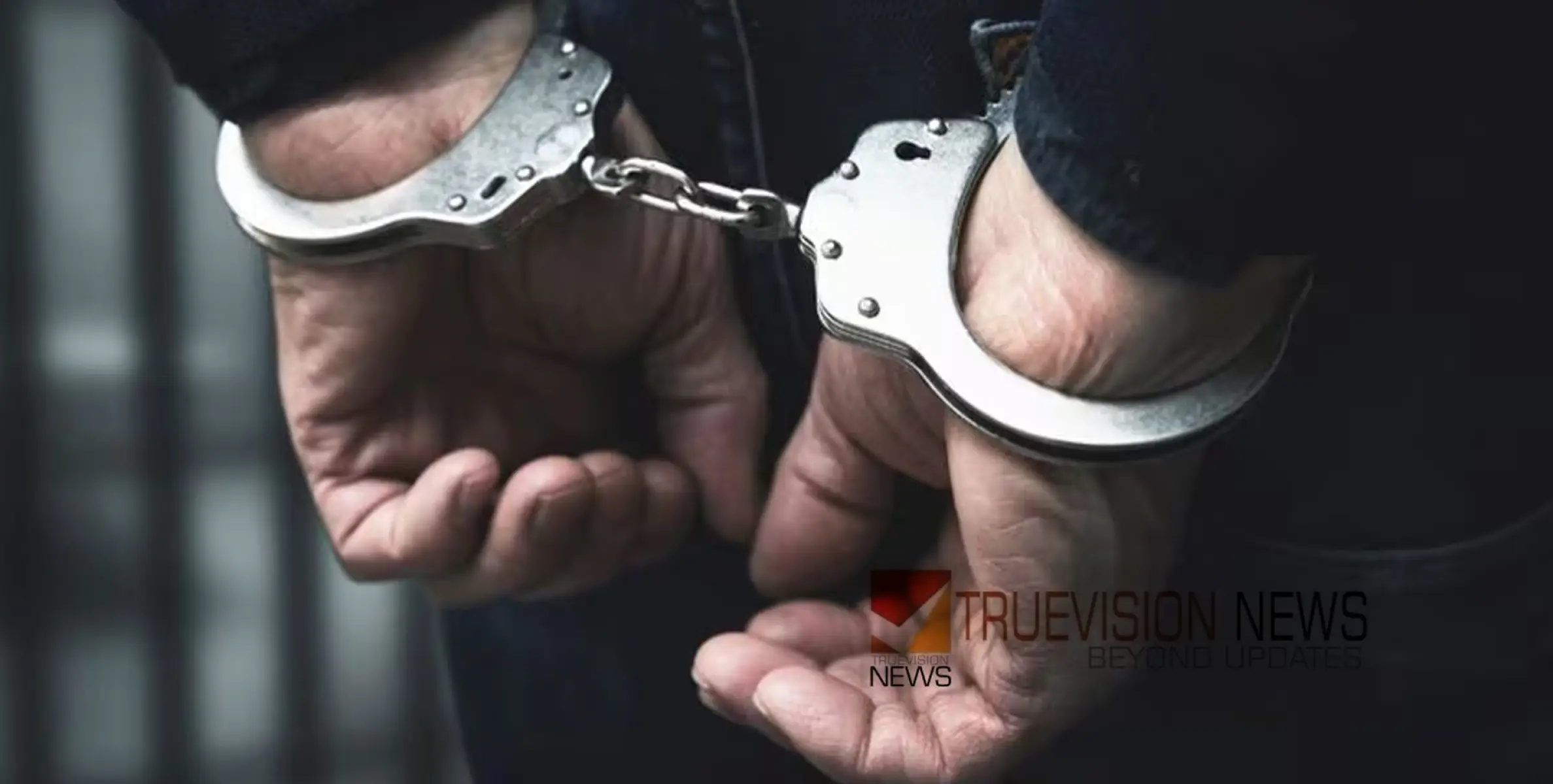 കുവൈത്തിൽ യാത്രാവിലക്കുള്ളവരെ രാജ്യം വിടാൻ സഹായിച്ചു; തുറമുഖ ജീവനക്കാരൻ പിടിയിൽ