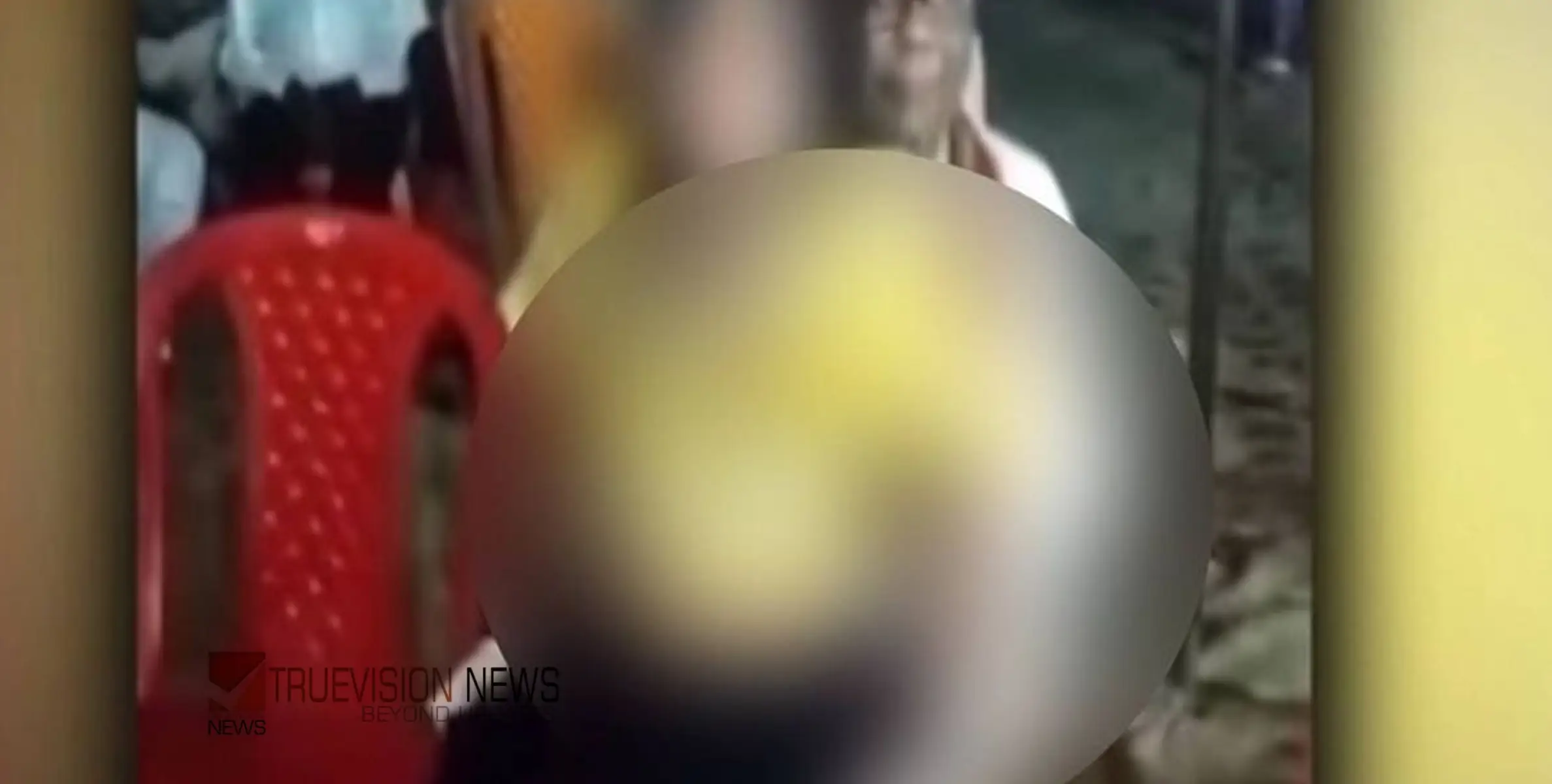 നർത്തകിയെ മടിയിലിരുത്തി ലാളിക്കുന്ന വീഡിയോ വൈറലായി; ബി.ജെ.പി. നേതാവിനെ പാർട്ടിയിൽ നിന്നും പുറത്താക്കി
