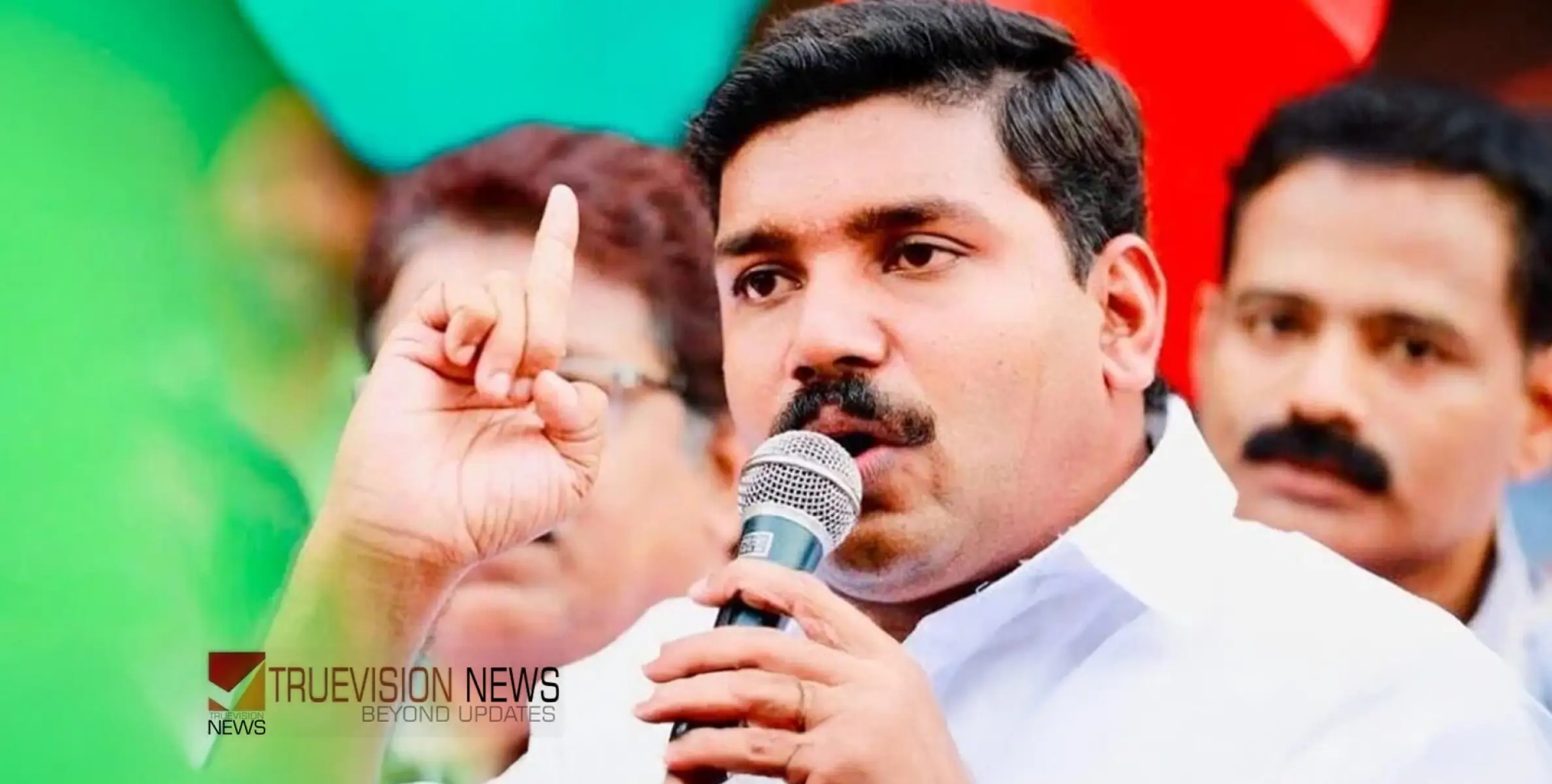 'മനുഷ്യന്‍ മരിക്കുമ്പോള്‍ ചിരിക്കുന്ന കടല്‍കിഴവന്‍, വനം മന്ത്രിയെ കയ്യും കാലും കെട്ടി കടുവക്കൂട്ടിലിട്ടു കൊടുക്കണം'; ഭീഷണി പ്രസംഗവുമായി ഡിസിസി പ്രസിഡൻ്റ്