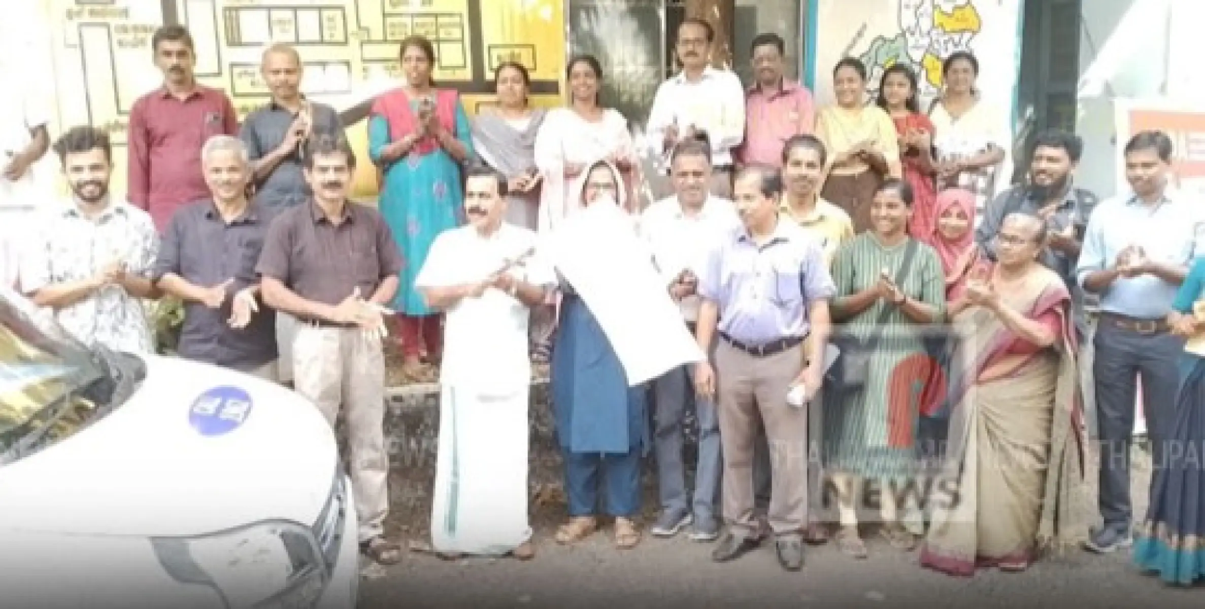 തളിപ്പറമ്പ് ബ്ലോക്കിൽ അനുവദിച്ച മൊബൈൽ വെറ്ററിനറി യൂണിറ്റിൻ്റെ വാഹനം ഫ്ലാഗ് ഓഫ് ചെയ്തു