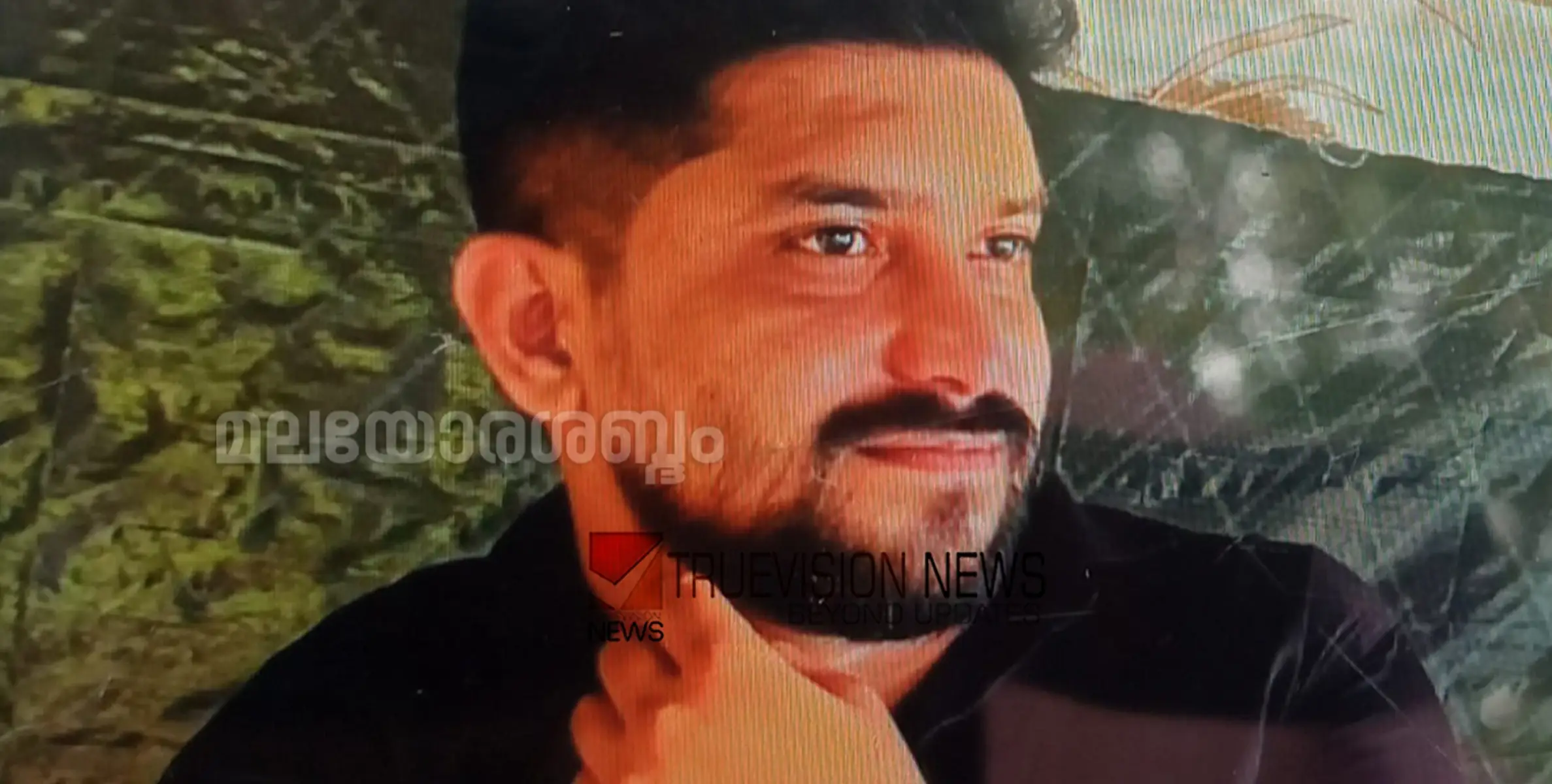 കണ്ണൂരിൽ ഭാര്യയെ പേടിപ്പിക്കാൻ കഴുത്തിൽ കയറിട്ടു; സ്റ്റൂൾ ഒടിഞ്ഞ് വീണ് കയർ മുറുകി ഭർത്താവിന് ദാരുണാന്ത്യം