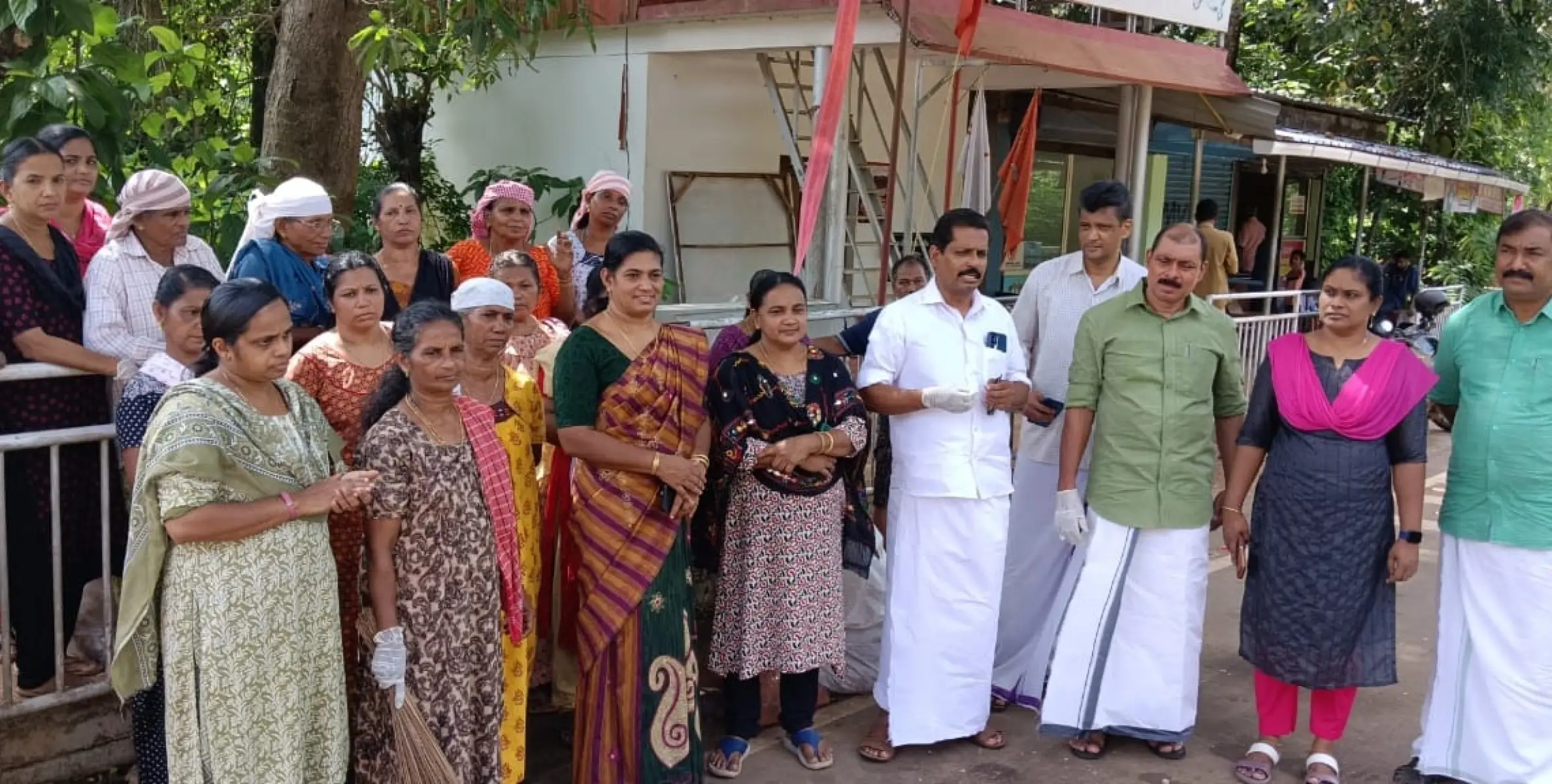 അയ്യൻകുന്നിൽ മഴക്കാല പൂർവ്വ ശുചീകരണംആരംഭിച്ചു