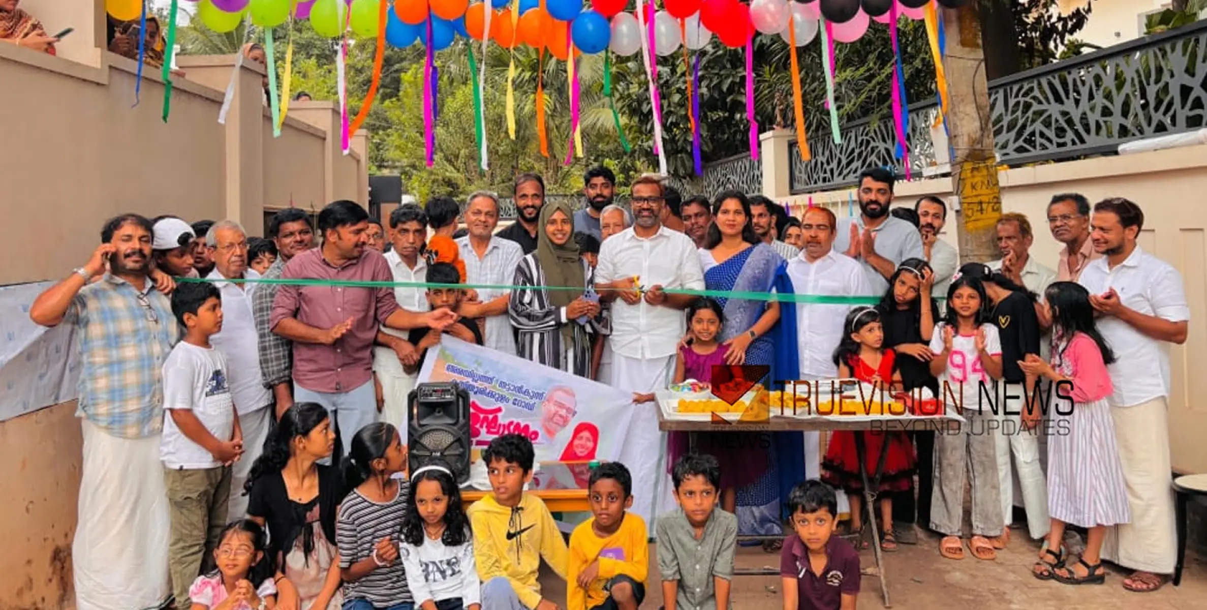 നാദാപുരം ഗ്രാമപഞ്ചായത്തിൽ നാല് റോഡുകളുടെ ഉദ്ഘാടനം ആഘോഷമാക്കി നാട്ടുകാർ 