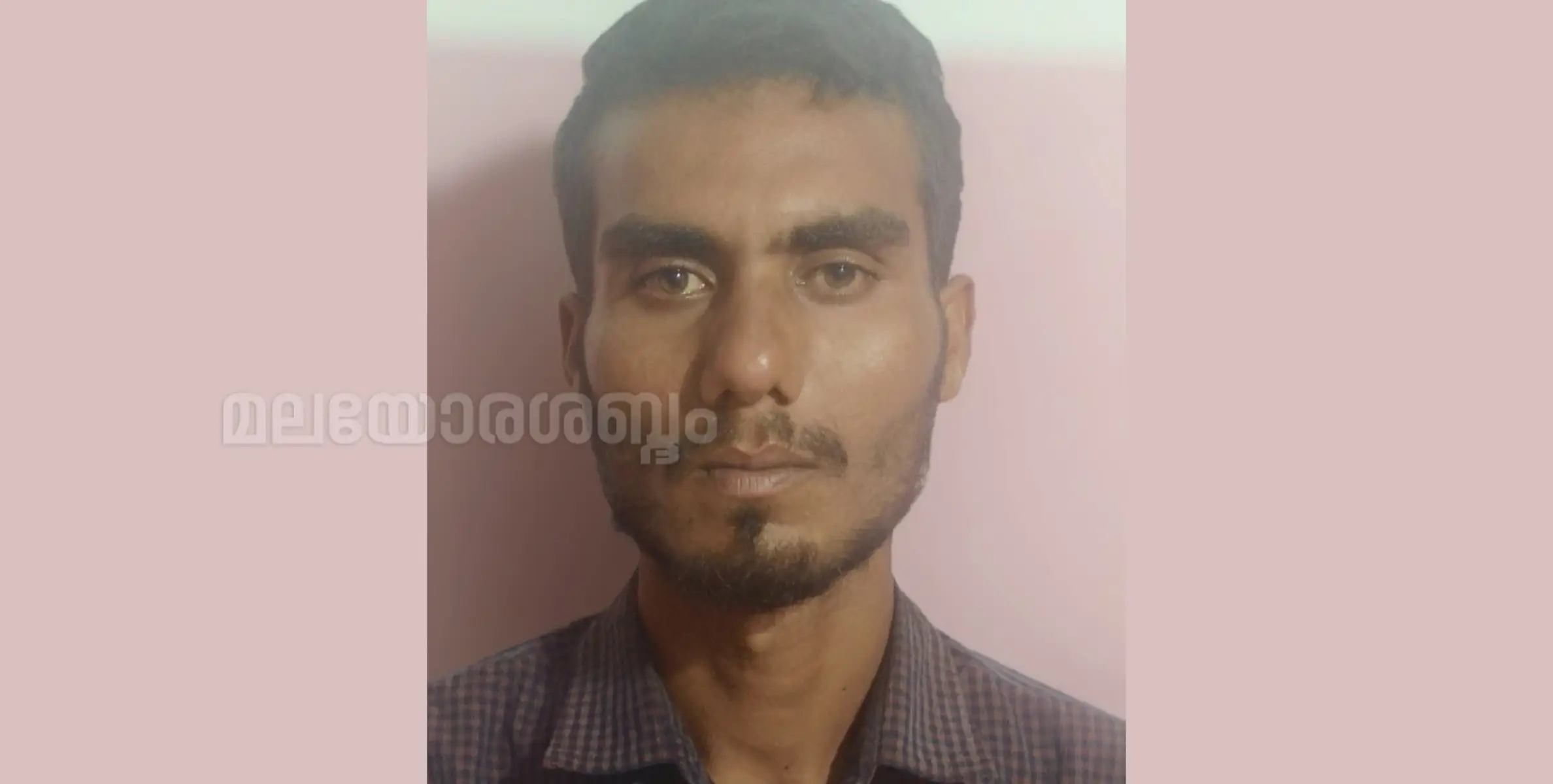 ഇരിട്ടിയിലെ ജുവലറിയിൽ നിന്നും പട്ടാപകൽ സ്വർണ്ണമാല തട്ടിയെടുത്തോടിയ പ്രതി പിടിയിൽ