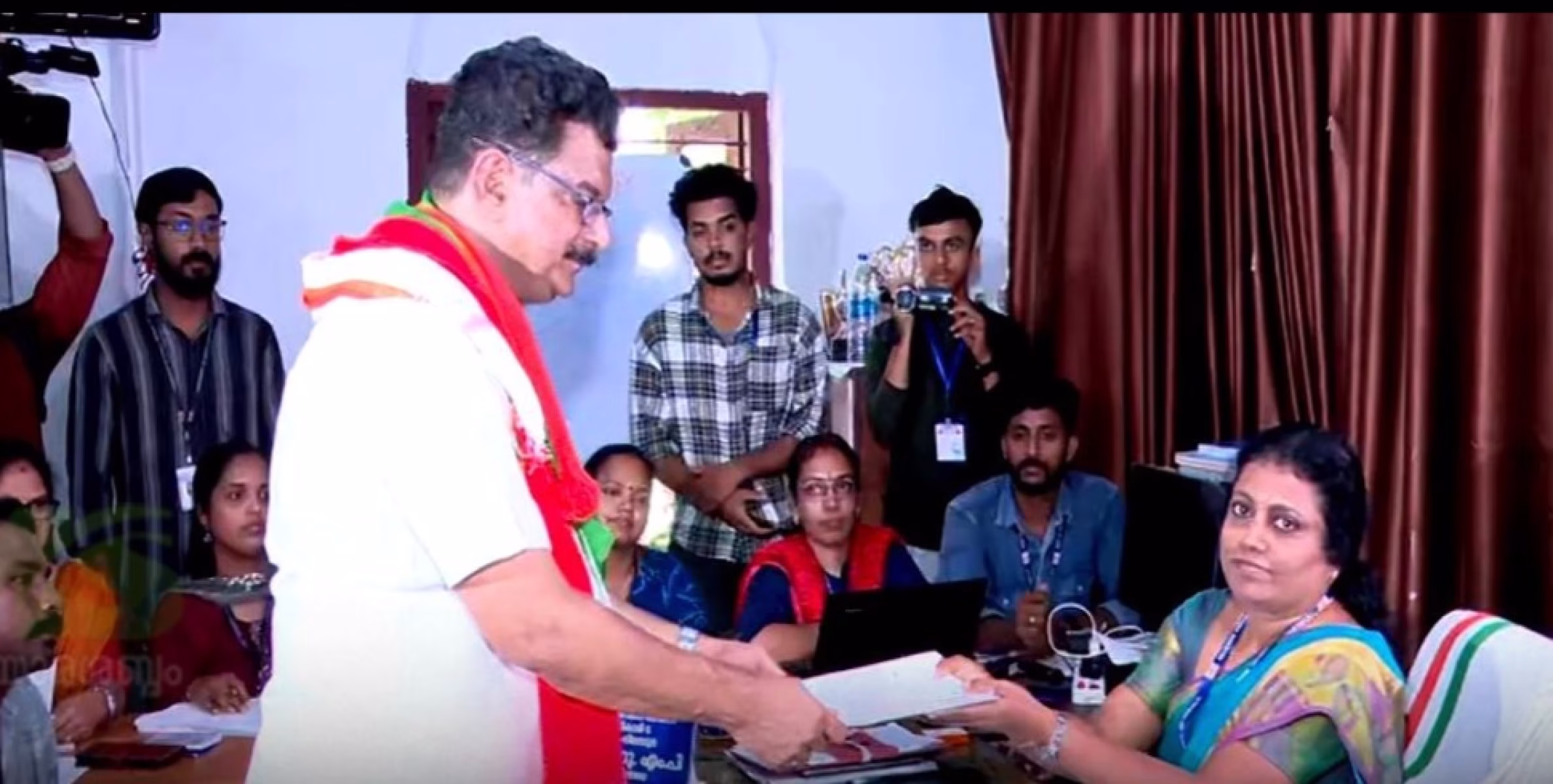 പിവി അന്‍വറിന് സ്വതന്ത്രനായി മത്സരിക്കാം; തൃണമൂല്‍ സ്ഥാനാര്‍ഥിയായുള്ള പത്രിക തള്ളി