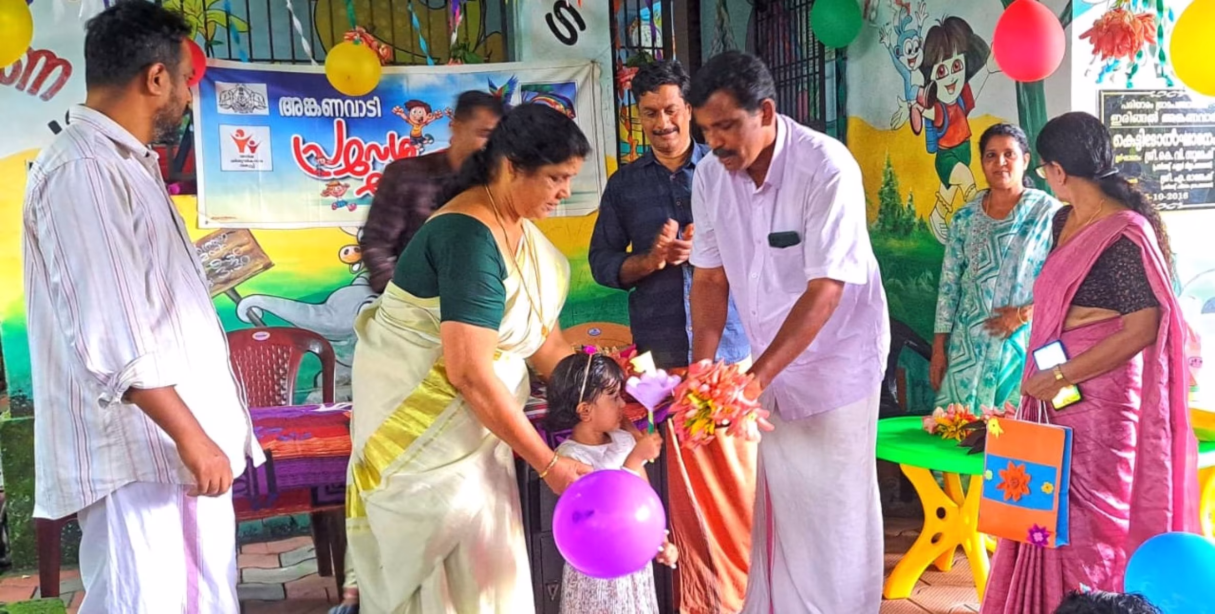 വാർഡ് തലഅങ്കണവാടി പ്രവേശനോത്സവം; ഇരിങ്ങൽ അങ്കണവാടിയിൽ ഗ്രാമപഞ്ചായത്ത് അംഗം പി.വി. സജീവൻ ഉദ്ഘാടനം ചെയ്തു 