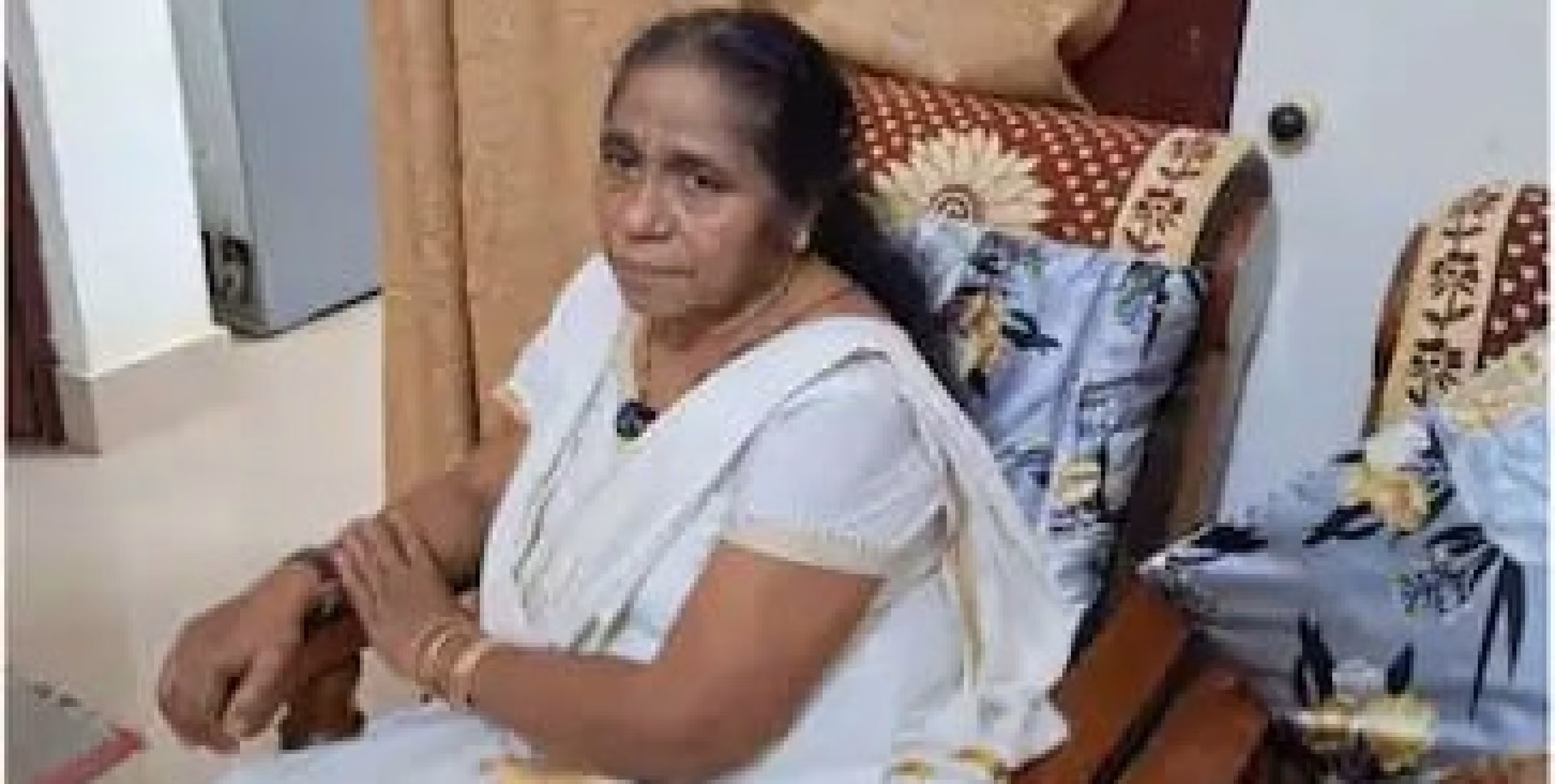 ഒന്നര ദിവസം പുറത്തിറങ്ങാൻ അനുവദിച്ചില്ല, ഇടയ്ക്ക് ബാങ്കിൽ പോയിട്ടും ആരോടും പറഞ്ഞില്ല; വീഡിയോ കോളിൽ ബന്ധിയാക്കി