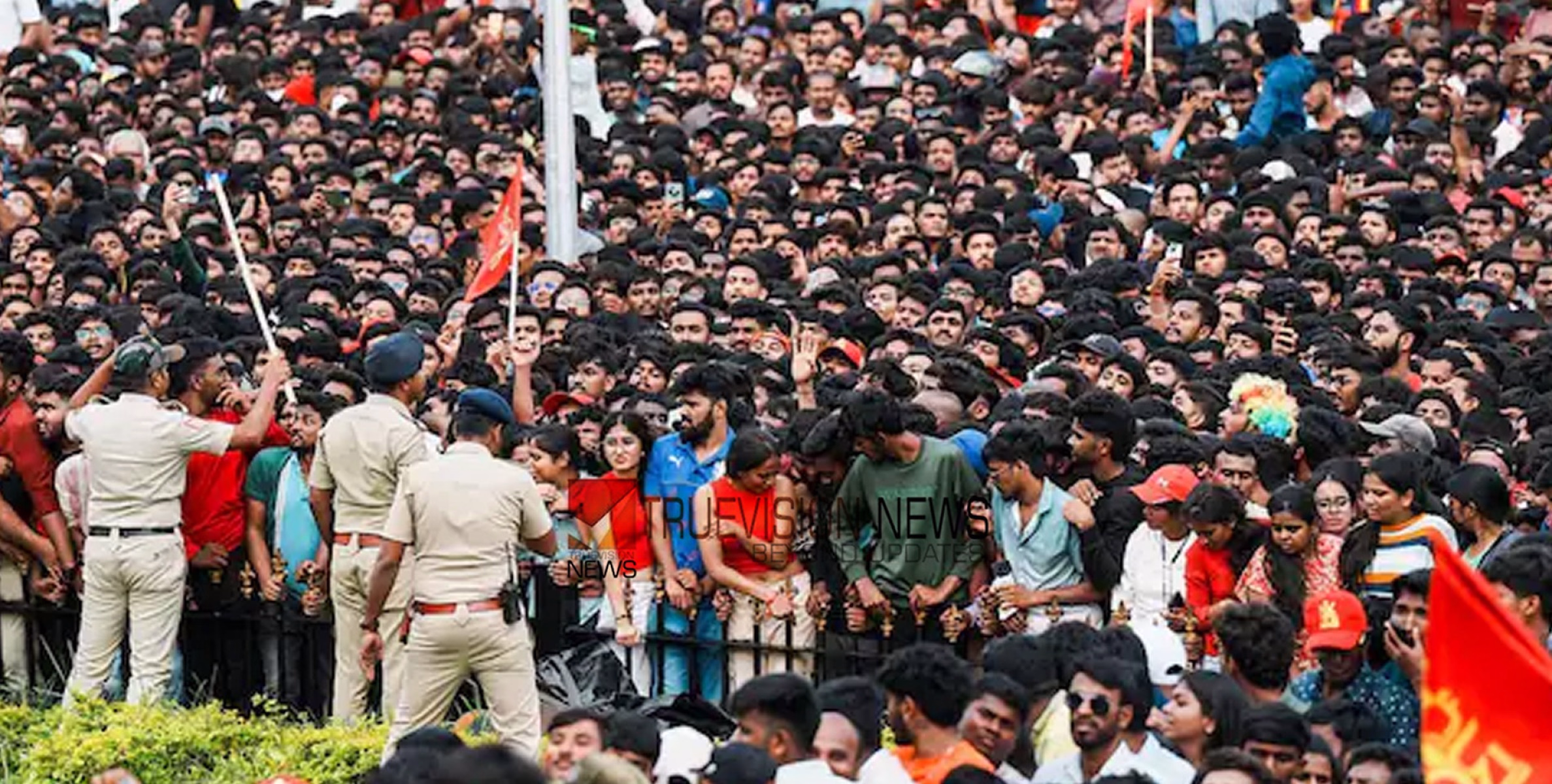 വിക്ടറി പരേഡിനിടെയുണ്ടായ ദുരന്തം; മരിച്ച എട്ടുപേരെ തിരിച്ചറിഞ്ഞു, മരിച്ചവരില്‍ പതിനാലുകാരിയും