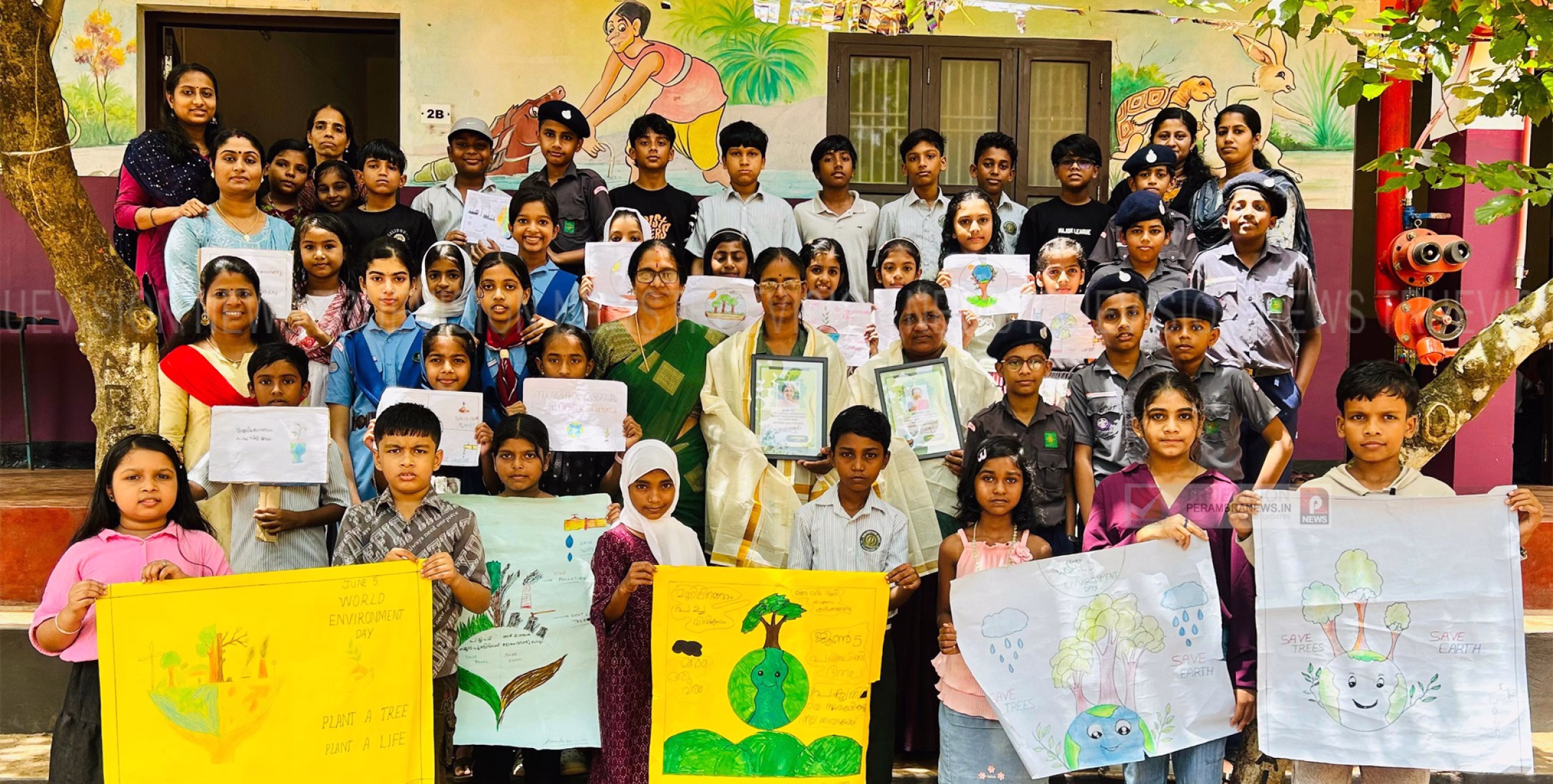 പരിസ്ഥിതി ദിനത്തില്‍ ഹരിത കര്‍മസേനാഗംങ്ങള്‍ക്ക് ആദരവൊരുക്കി കല്‍പത്തൂര്‍ എയുപി സ്‌കൂള്‍
