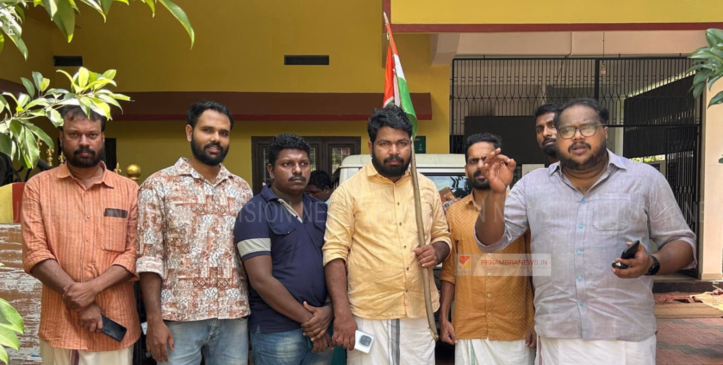 പഞ്ചായത്ത് ഓഫീസ് ഉപരോധിച്ച് യൂത്ത് കോണ്‍ഗ്രസ് 