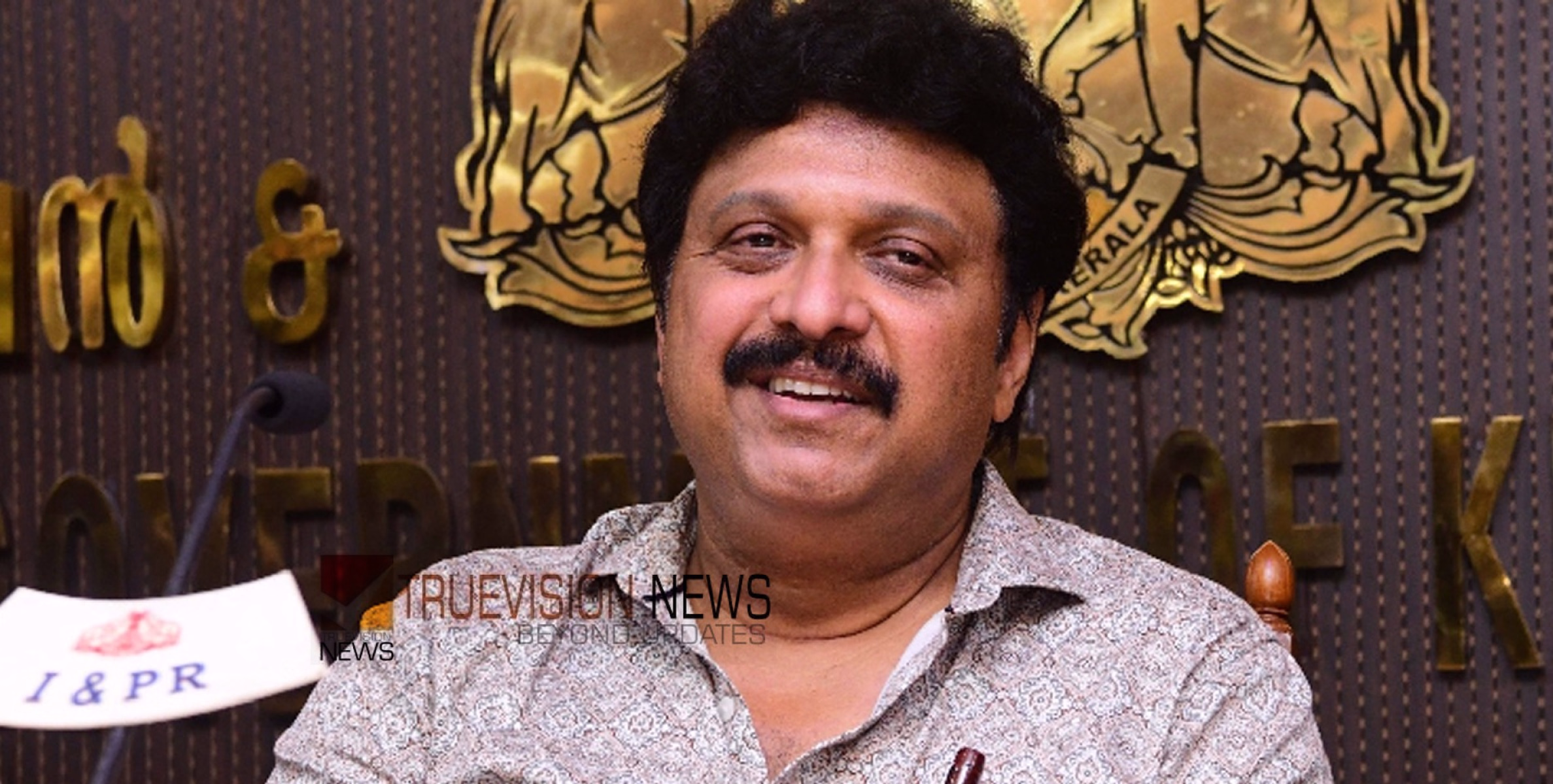 'വിളിച്ചാൽ ഫോൺ എടുക്കാറില്ലെന്ന് പരാതി'; യാത്രക്കാരനെന്ന വ്യാജേന മന്ത്രി തന്നെ വിളിച്ചു, കൃത്യമായി മറുപടിയില്ല, ഒൻപത് പേർക്കെതിരെ നടപടി