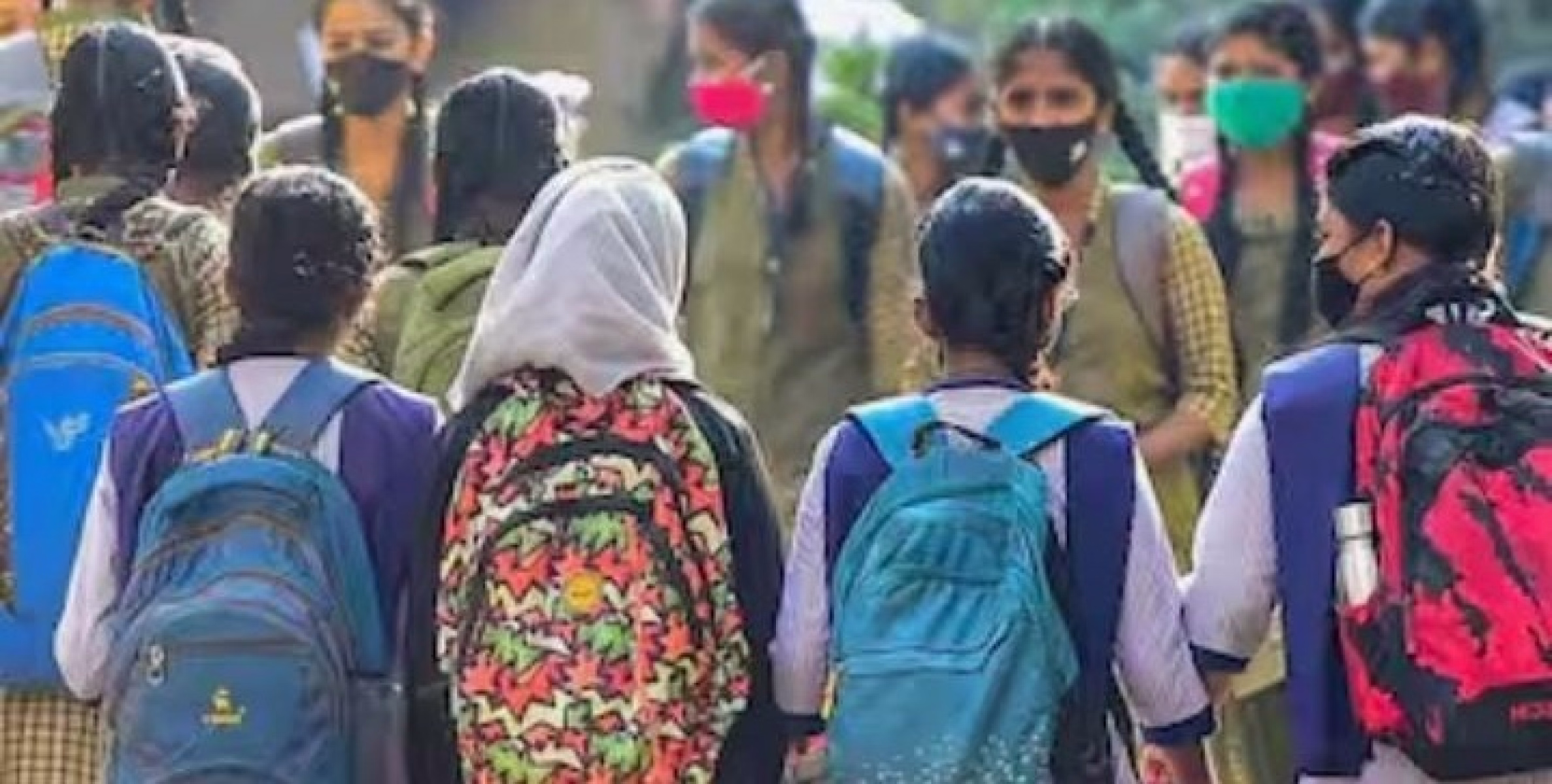 സ്കൂൾ സമയമാറ്റത്തില്‍ ഉത്തരവിറക്കി സര്‍ക്കാര്‍; ഹൈസ്കൂൾ ക്ലാസുകളില്‍ ഇനി മുതൽ അരമണിക്കൂർ അധികം പഠനം
