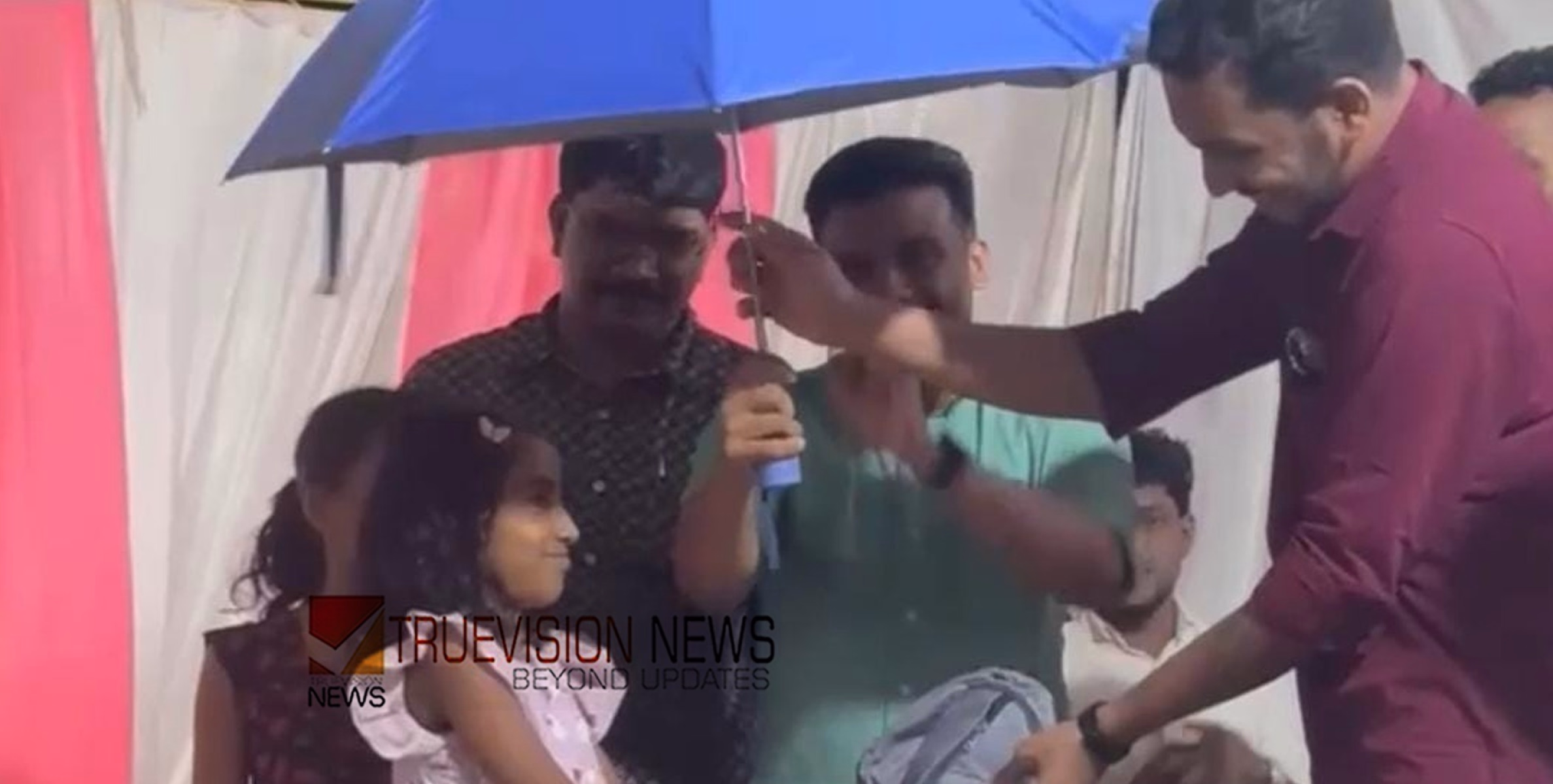 ഒപ്പം യുവതയുണ്ട്; ഉന്നതികളിലെ വിദ്യാർത്ഥികളുടെ പഠനവും നിറമുള്ളതാക്കി ഡിവൈഎഫ്ഐ