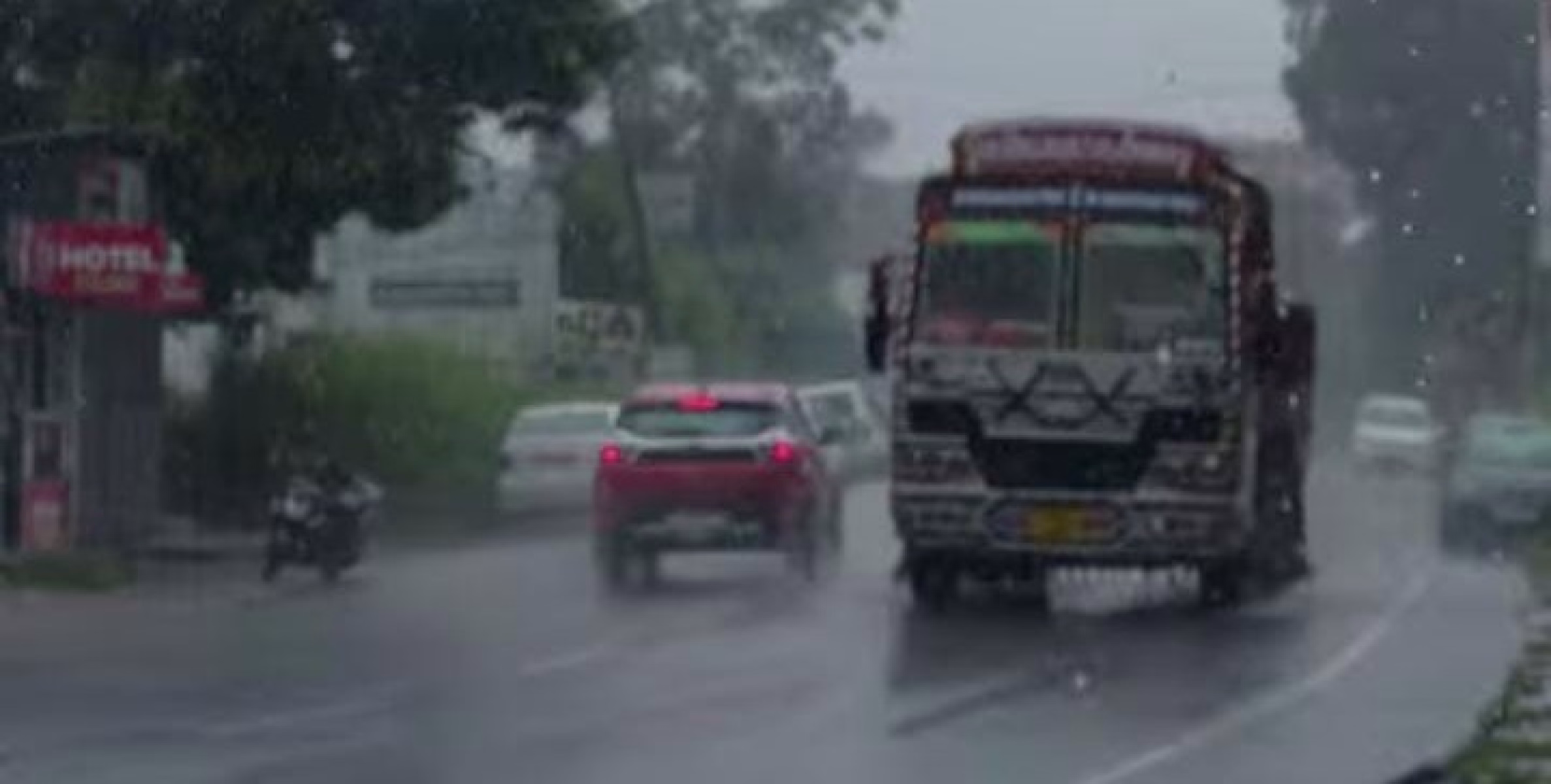 കാലവർഷക്കാറ്റിന്‍റെ ശക്തി കുറയുന്നു; കേരളത്തിൽ മഴയുടെ തീവ്രത കുറയും, 2 ജില്ലകളിൽ മാത്രം മഴ കൂടാൻ സാധ്യത