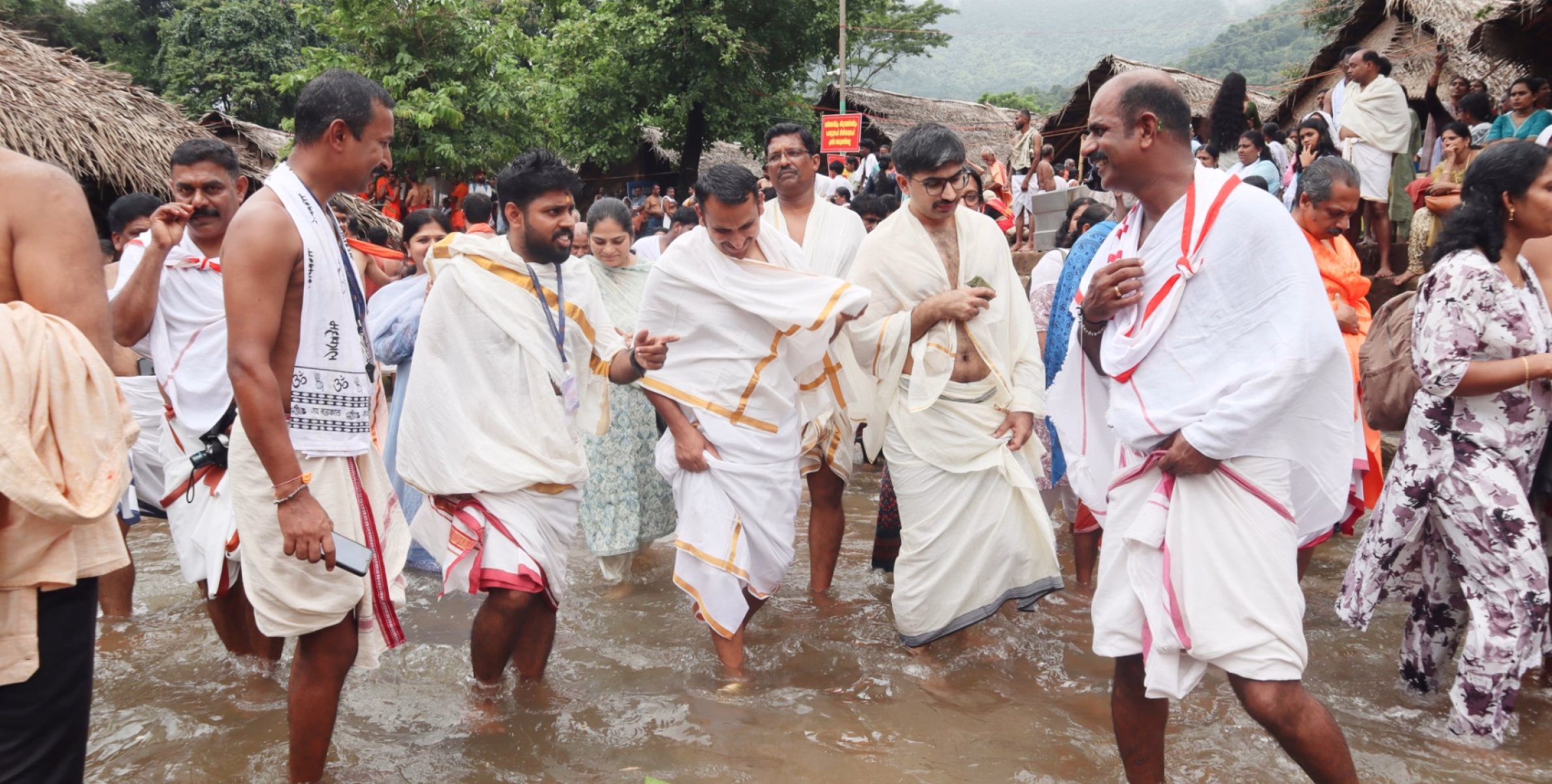 ഉത്തരമേഖലാ ഐജി രാജ്‌പാൽ മീണ കൊട്ടിയൂരിൽ ദർശനം നടത്തി