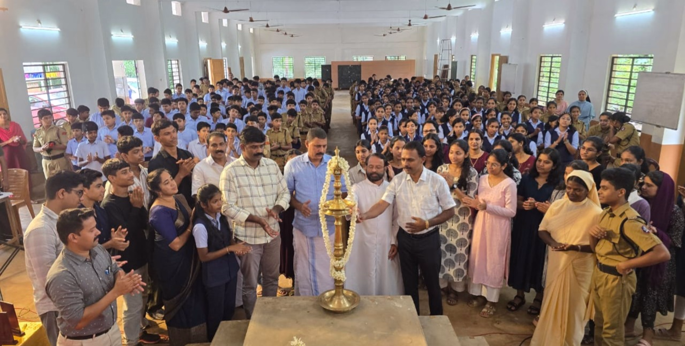 കൊളക്കാട് സാന്തോം ഹയർസെക്കൻഡറിസ്കൂളിൽ വിജയോത്സവം