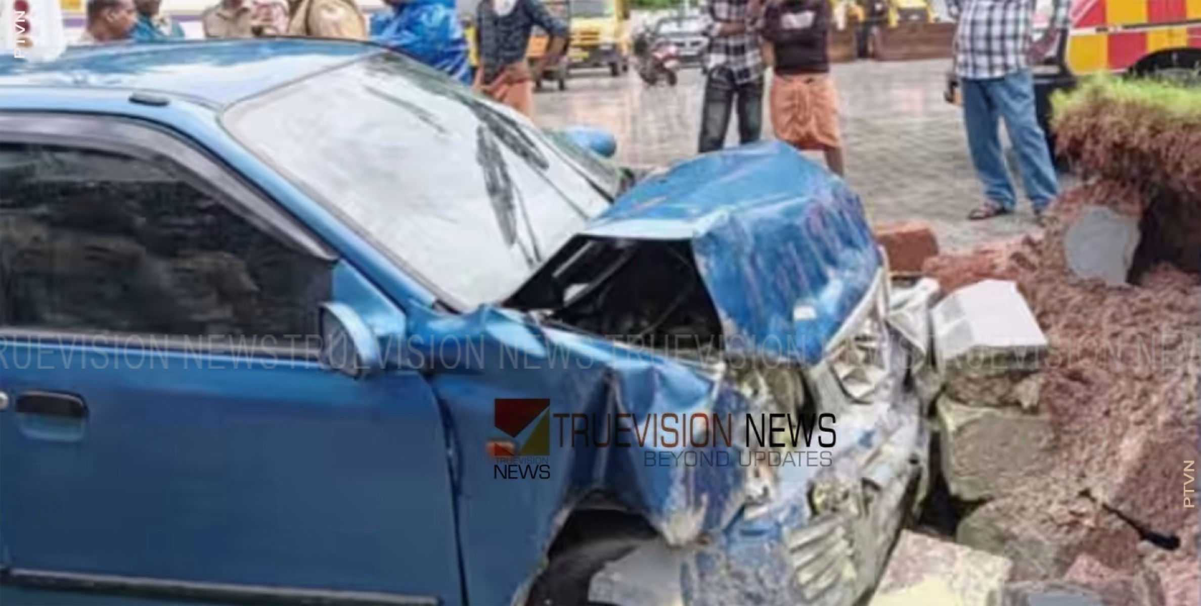 നിയന്ത്രണം വിട്ട കാര്‍ മതിലില്‍ ഇടിച്ച് അപകടം