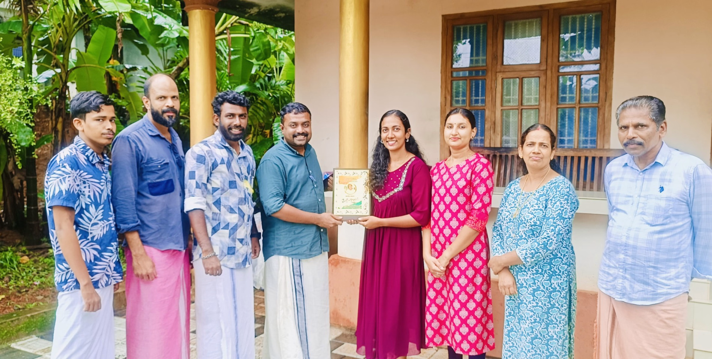 കേരള ഗവൺമെന്റ് ബി എസ് സി നഴ്സിംഗ് പരീക്ഷയിൽ ഒന്നാം റാങ്ക് കരസ്ഥമാക്കിയ ആദിത്യ രമേശനെ ഇന്ത്യൻ യൂത്ത് കോൺഗ്രസ്‌ പരിയാരം മണ്ഡലം കമ്മിറ്റിയുടെ നേതൃത്വത്തിൽ അനുമോദിച്ചു