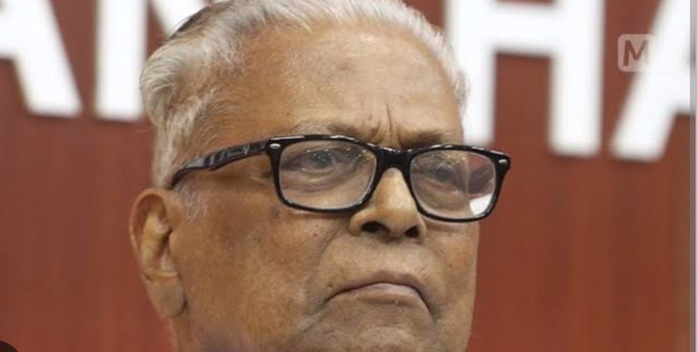 വി എസ് അച്യുതാനന്ദന്റെ ആരോഗ്യനില അതീവ ഗുരുതരമായി തുടരുന്നു; ബന്ധുക്കളെ ഉൾപ്പെടുത്തി മെഡിക്കൽ ബോർഡ് യോഗം ചേരും*