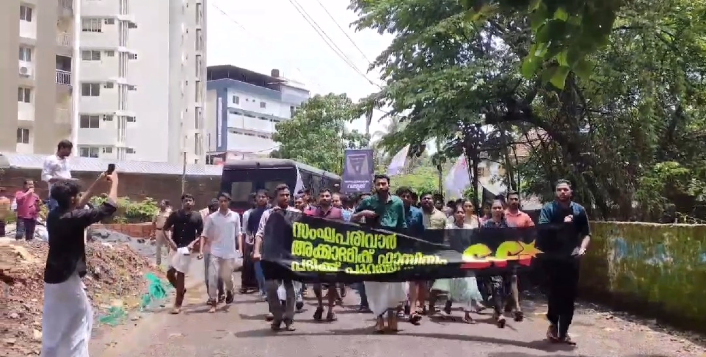 എസ്എഫ്‌ഐക്കെതിരെ പരാതി നൽകി കണ്ണൂർ സർവകലാശാല