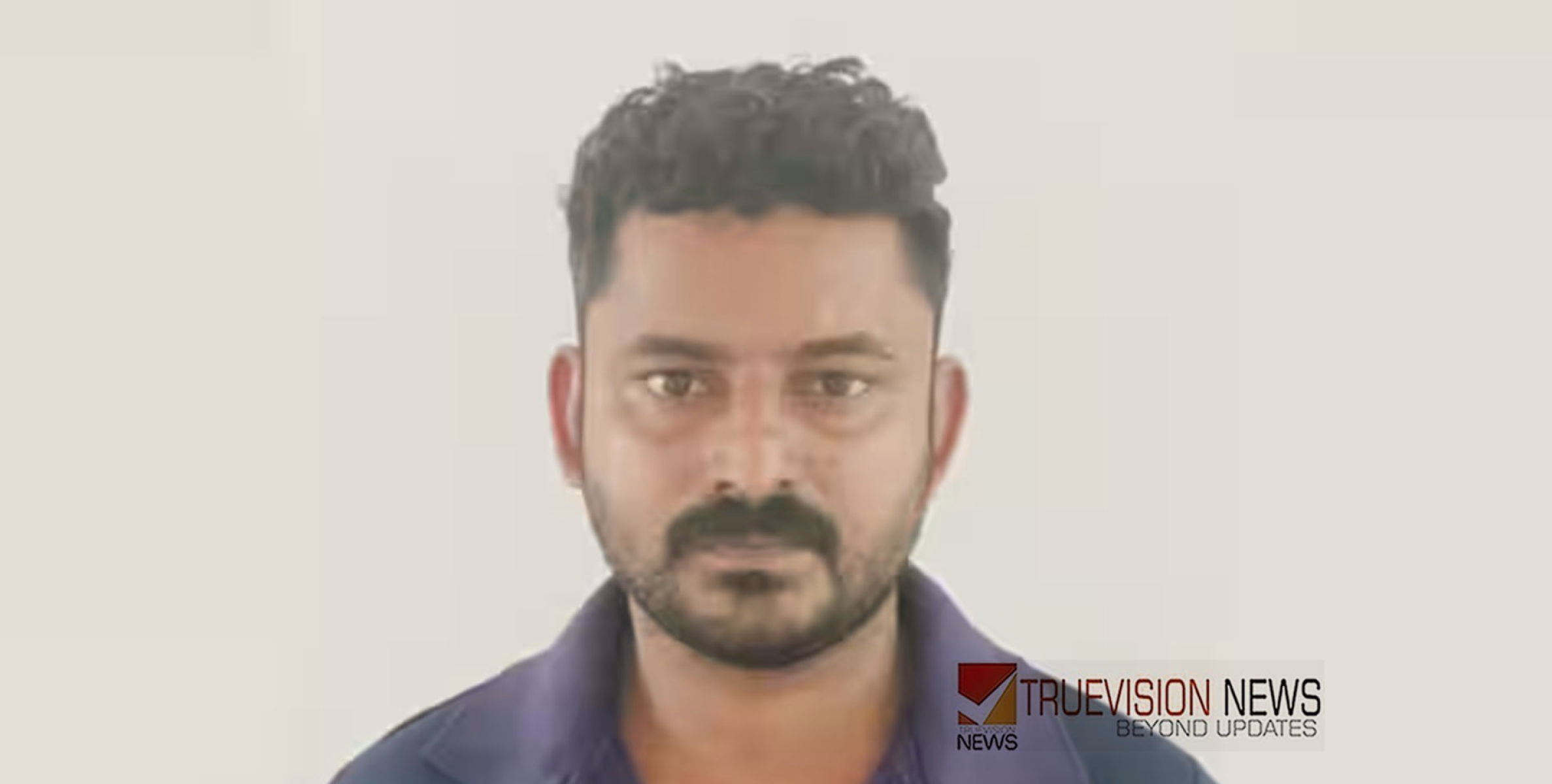പണം നൽകാതെ മദ്യപിക്കാൻ എത്തി, പിന്നാലെ ഷാപ്പ് ജീവനക്കാരനെ കുത്തി; തടയാൻ ശ്രമിച്ചയാളെയും വെട്ടി പരിക്കേൽപ്പിച്ചു; പ്രതി പിടിയിൽ