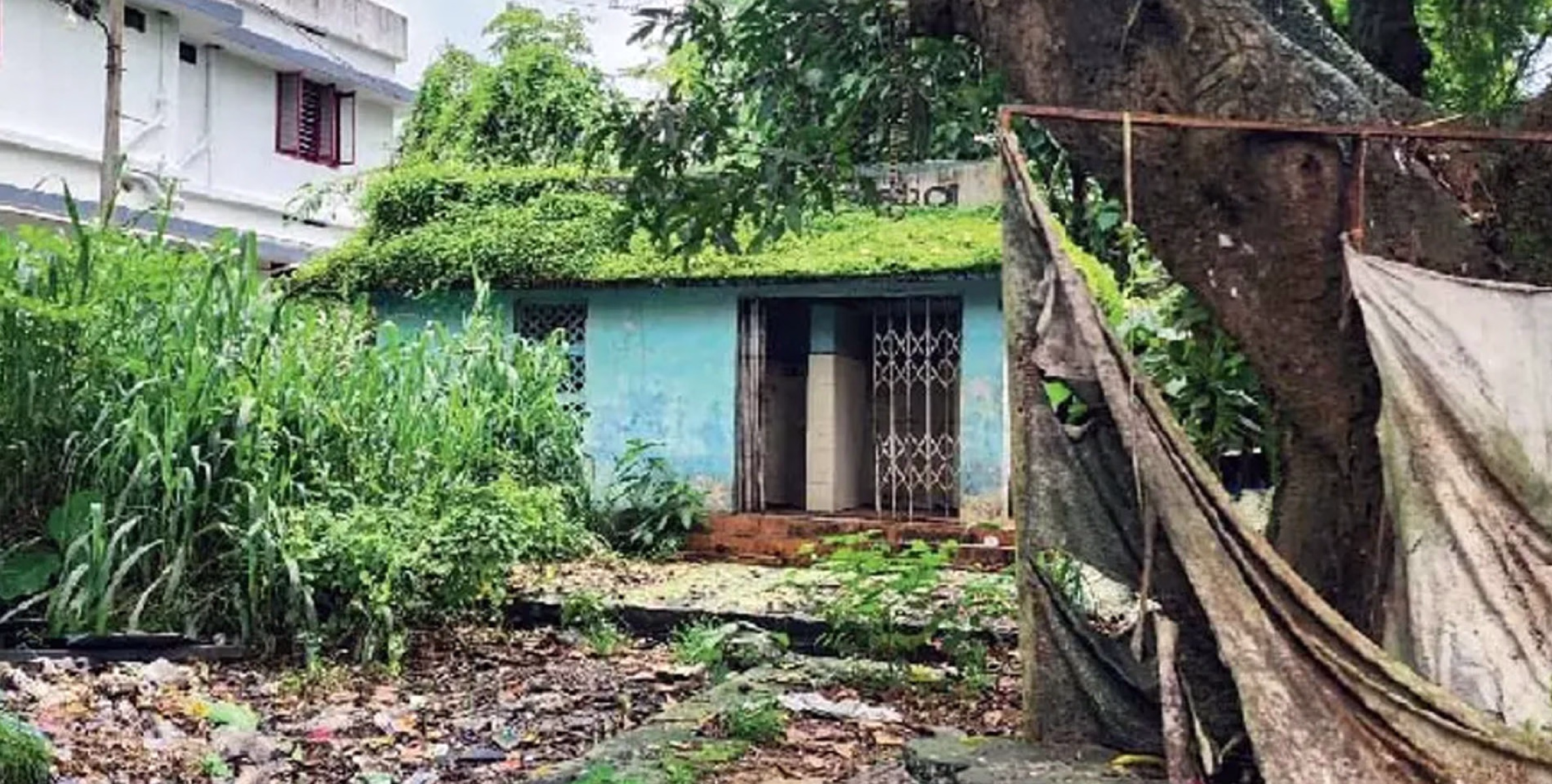 ദുരിതം.... മുനിസിപ്പൽ ബസ്‌ സ്റ്റാൻഡിലെ ശുചിമുറി ഉപയോഗശൂന്യം  