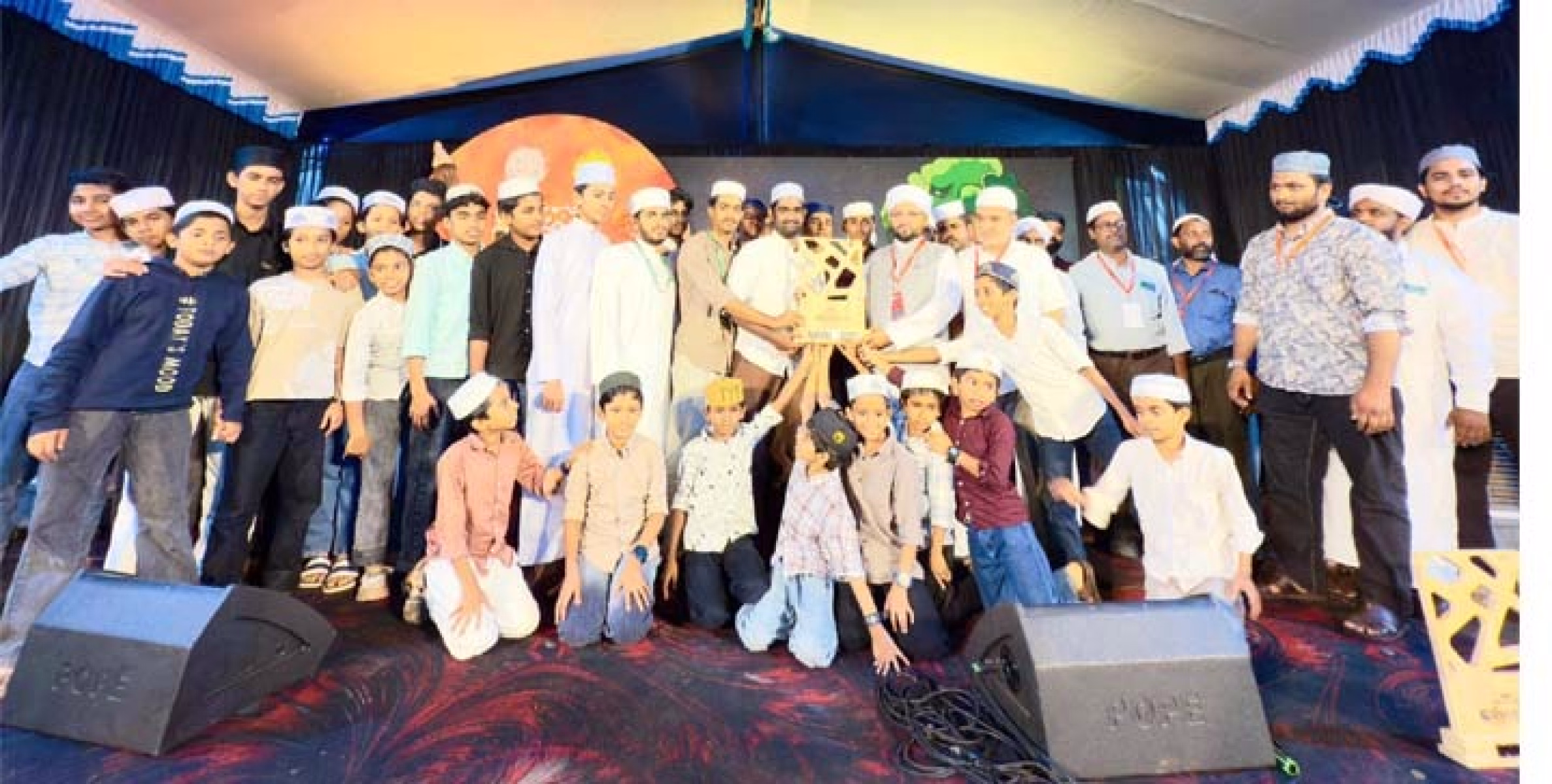 എസ് എസ് എഫ് പാനൂർ ഡിവിഷൻ സാഹിത്യോത്സവം ; കല്ലിക്കണ്ടി സെക്ടറിന് കലാ കിരീടം, ചമ്പാട് റണ്ണേഴ്സ് അപ്പ്