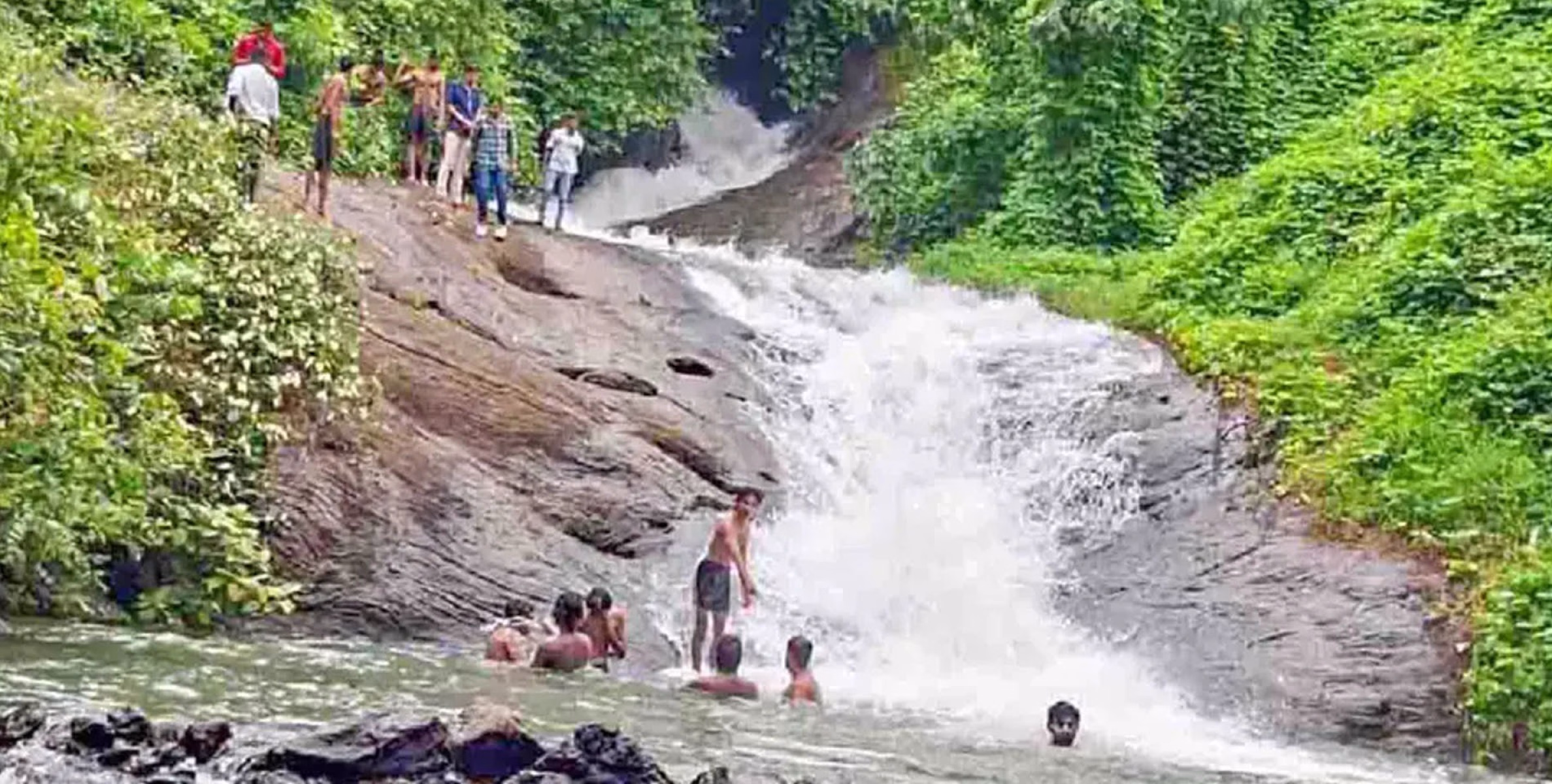 ശൂലം വെള്ളച്ചാട്ടം കാണാൻ തിരക്കേറുന്നു